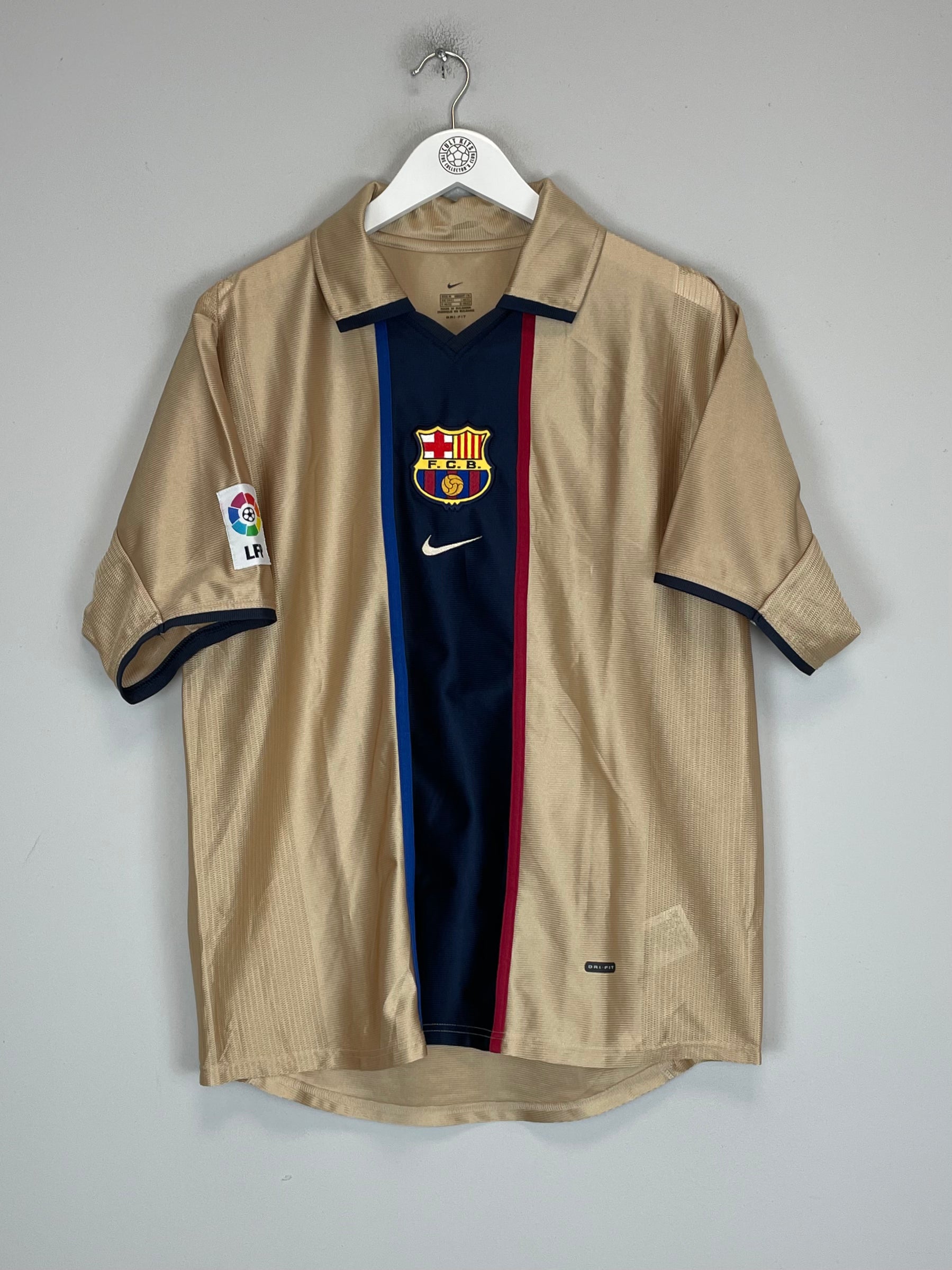 Shop 2001/02 BARCELONA AWAY SHIRT (M) NIKE, classic football shirts, vintage football shirts & retro soccer jerseys at Cult Kits