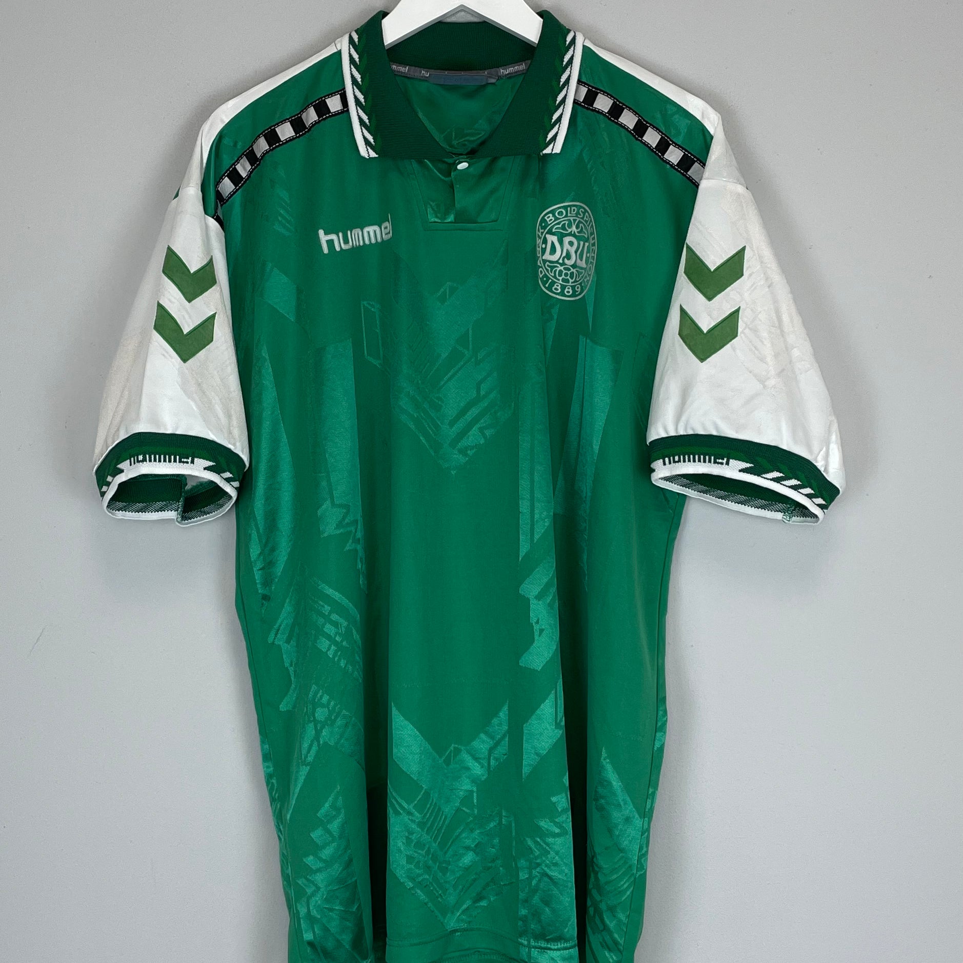 Shop 1996 DENMARK FOURTH SHIRT (XXL) HUMMEL, classic football shirts, vintage football shirts & retro soccer jerseys at Cult Kits