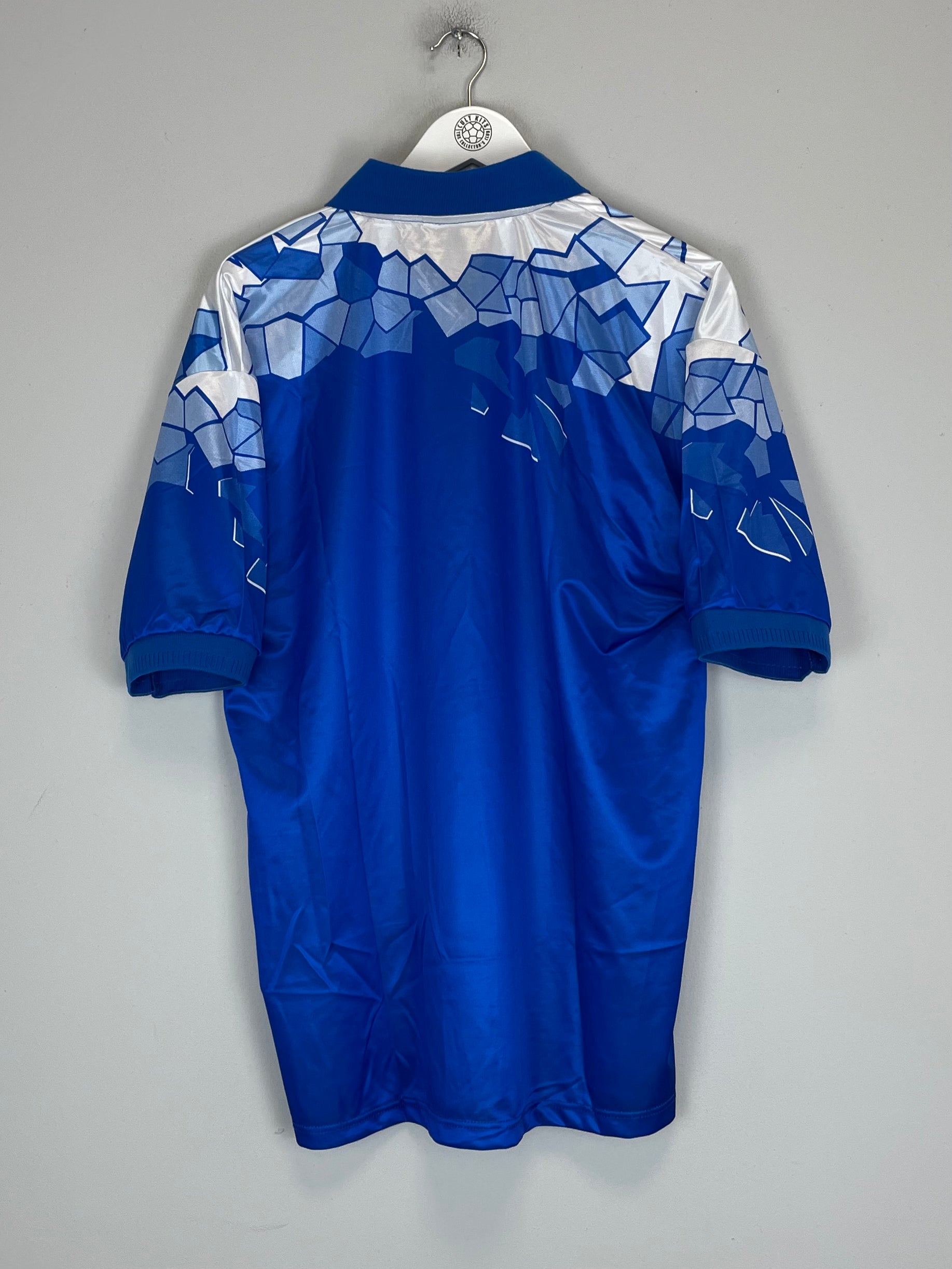 Shop 2002/04 ICELAND HOME SHIRT (XL) ERREA, classic football shirts, vintage football shirts & retro soccer jerseys at Cult Kits