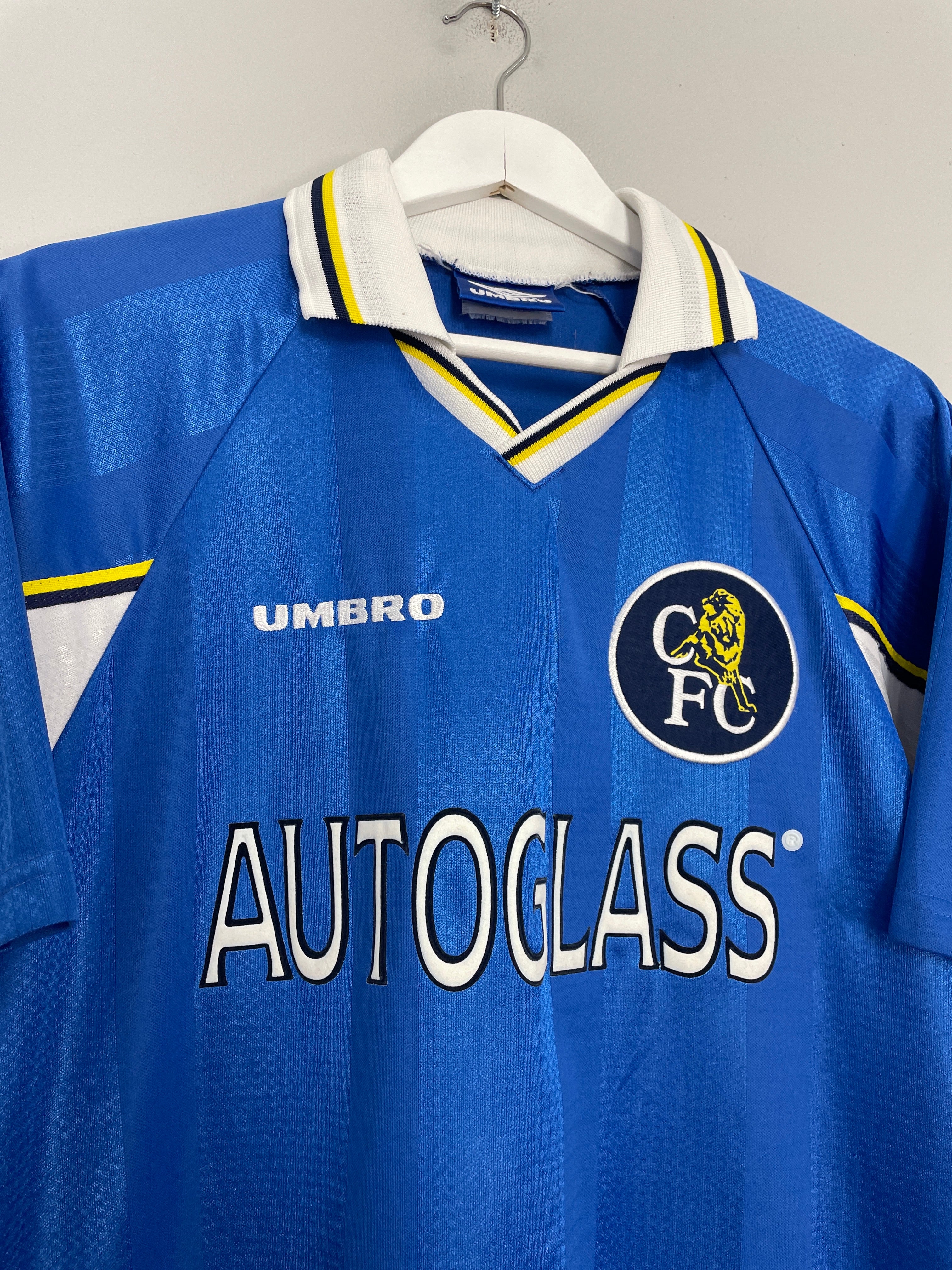 Shop 1997/99 CHELSEA HOME SHIRT (M) UMBRO, classic football shirts, vintage football shirts & retro soccer jerseys at Cult Kits
