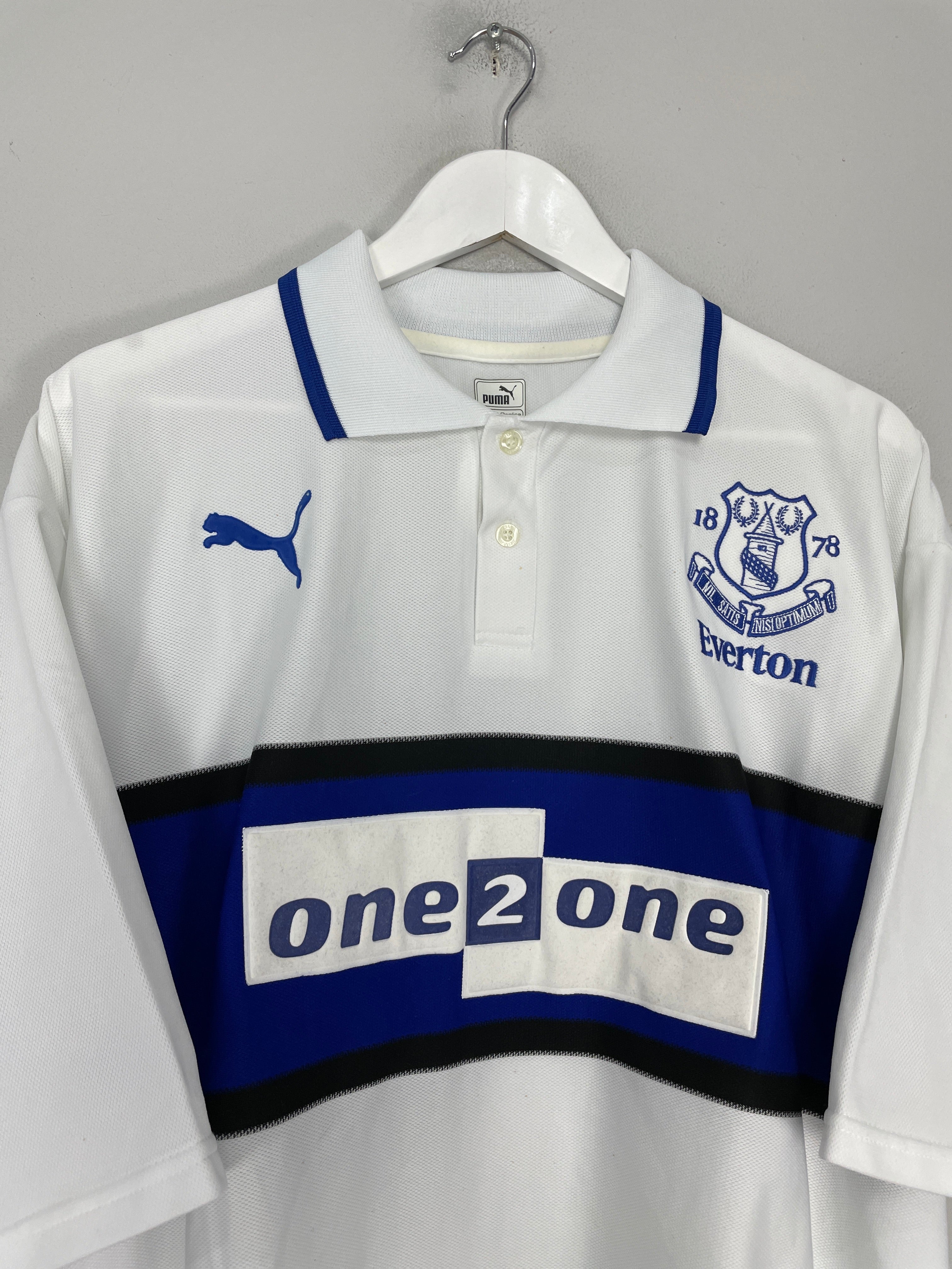 Shop 2000/01 EVERTON THIRD SHIRT (XL) UMBRO, classic football shirts, vintage football shirts & retro soccer jerseys at Cult Kits