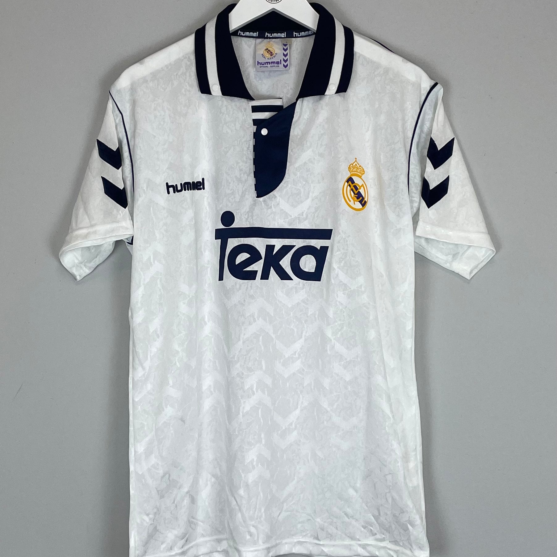 Shop 1992/93 REAL MADRID *MINT* HOME SHIRT (L) HUMMEL, classic football shirts, vintage football shirts & retro soccer jerseys at Cult Kits