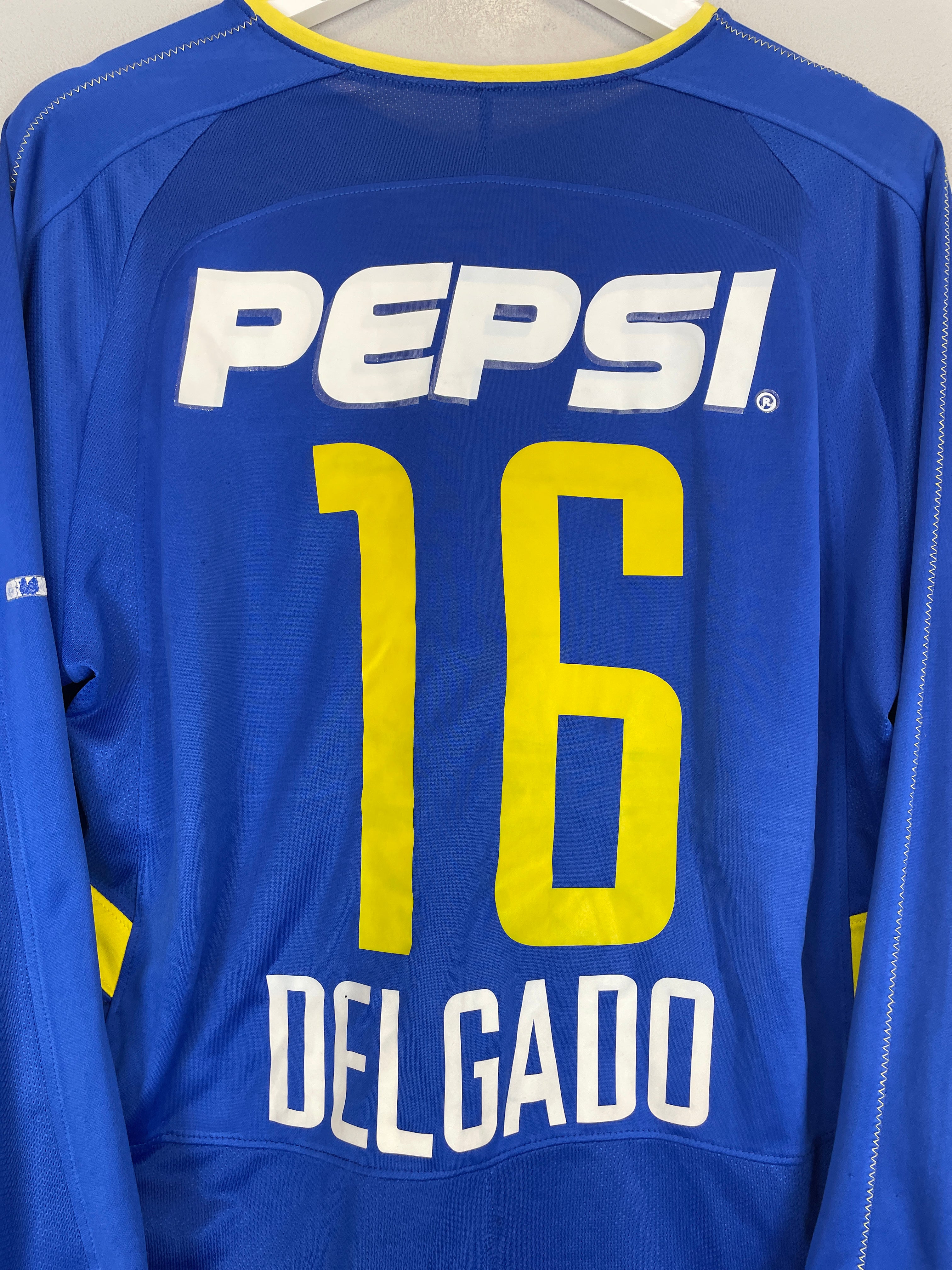 Shop 2003/04 BOCA JUNIORS DELGADO #16 L/S HOME SHIRT (M) NIKE, classic football shirts, vintage football shirts & retro soccer jerseys at Cult Kits