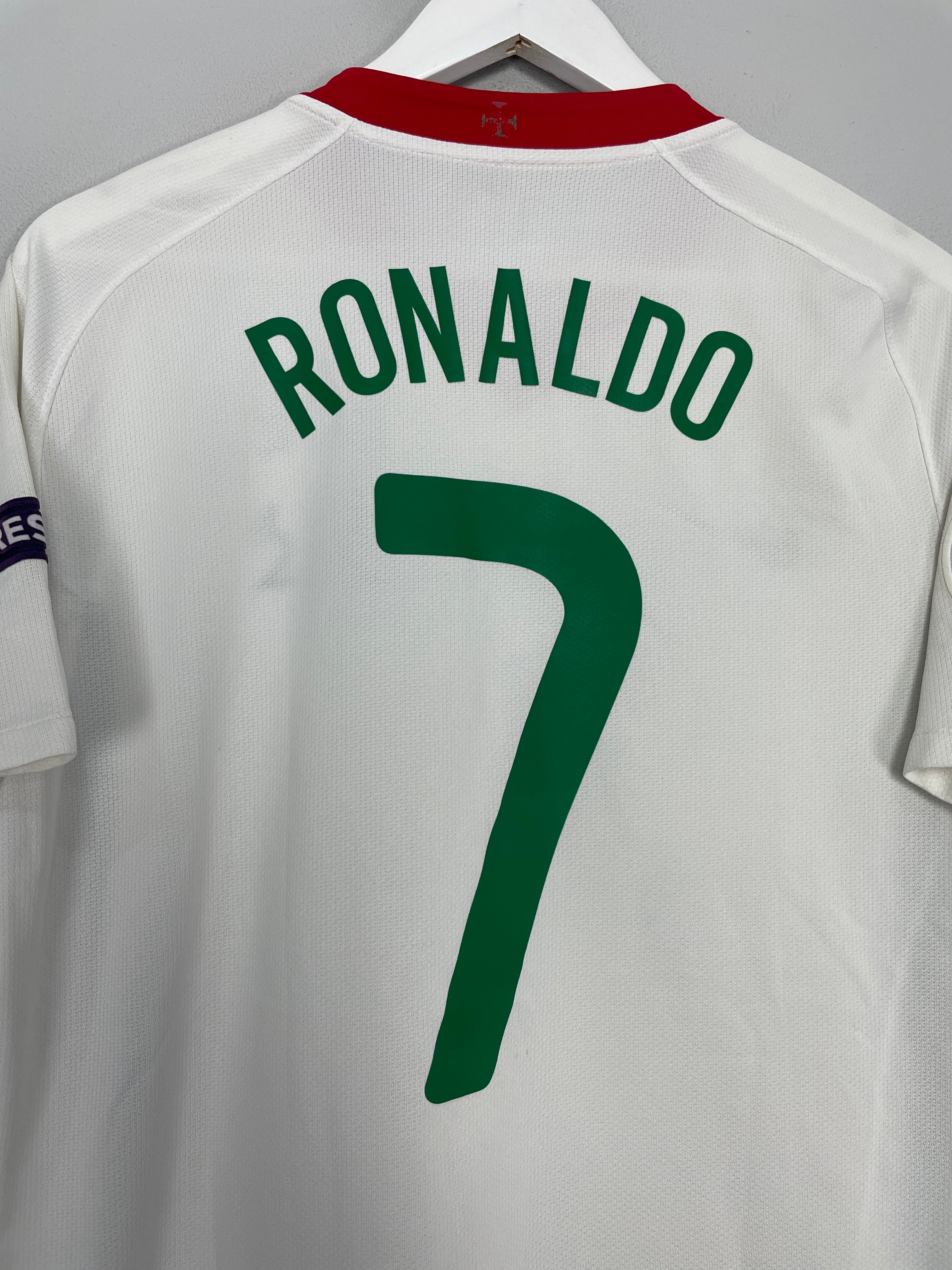 Shop 2008/09 PORTUGAL RONALDO #7 AWAY SHIRT (M) NIKE, classic football shirts, vintage football shirts & retro soccer jerseys at Cult Kits