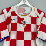 Shop 2004/06 CROATIA HOME SHIRT (M) NIKE, classic football shirts, vintage football shirts & retro soccer jerseys at Cult Kits