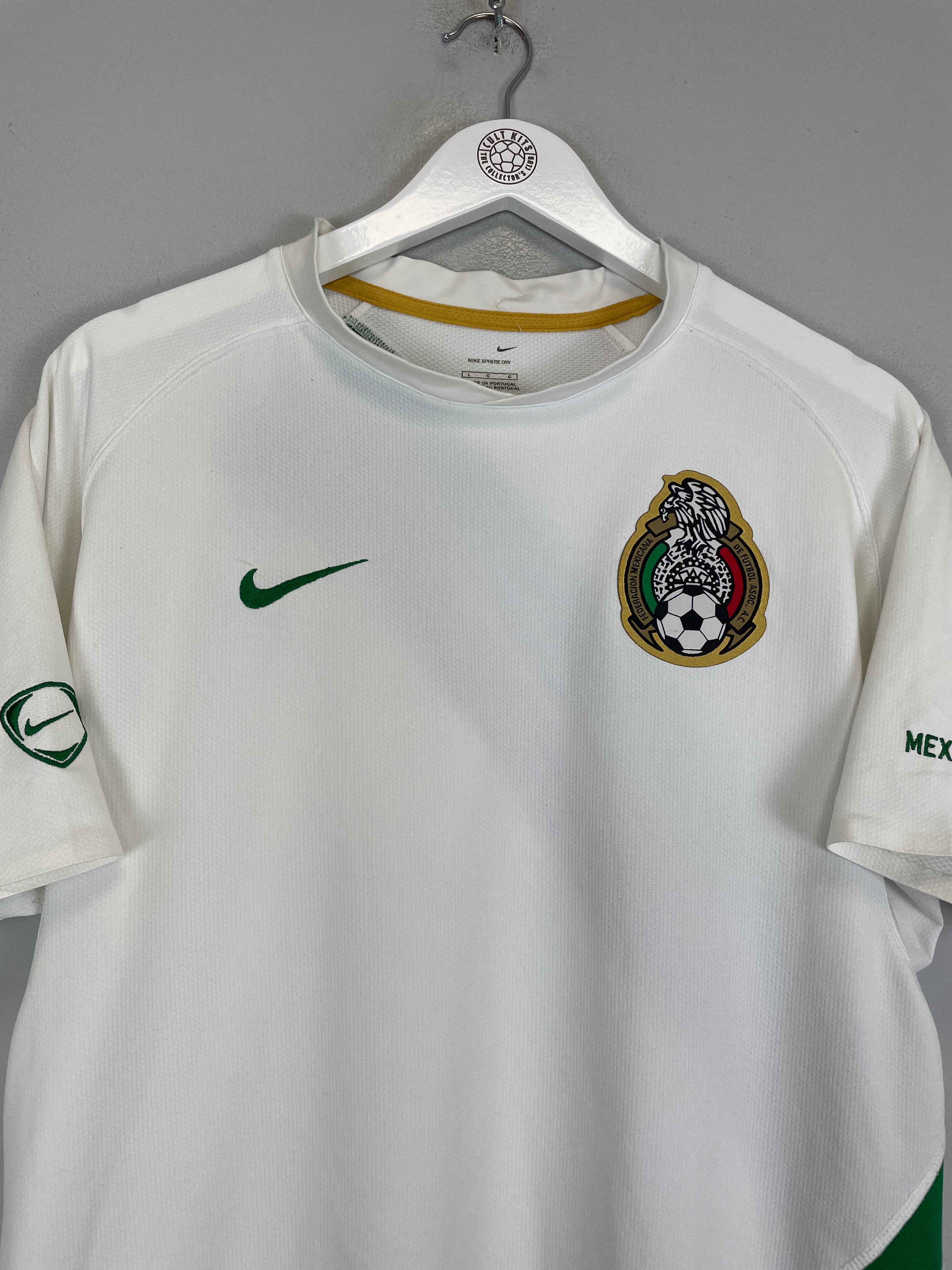 Shop 2006/07 MEXICO TRAINING SHIRT (L) NIKE, classic football shirts, vintage football shirts & retro soccer jerseys at Cult Kits