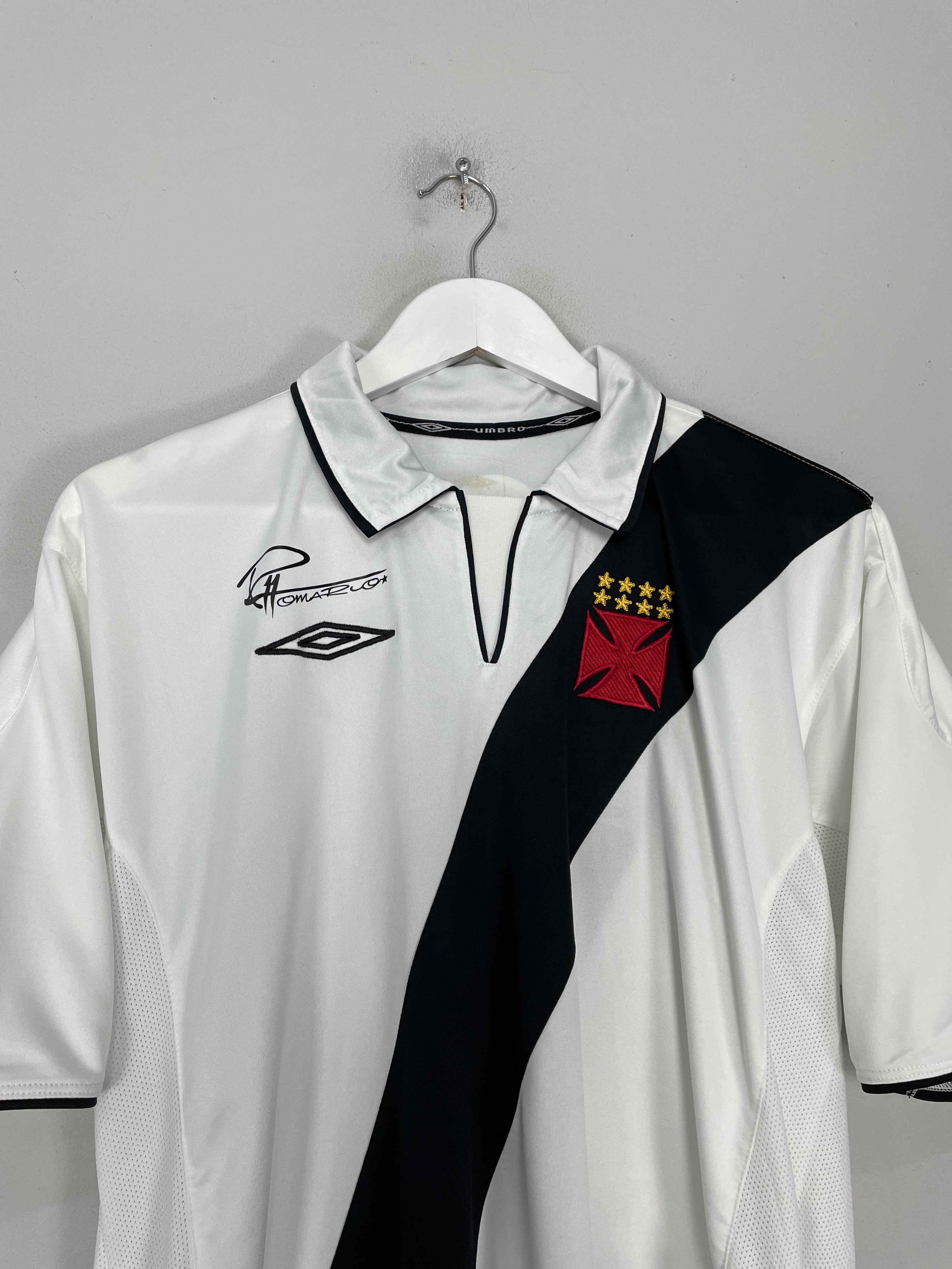 Shop 2004 VASCO DA GAMA ROMARIO #11 AWAY SHIRT (L) UMBRO, classic football shirts, vintage football shirts & retro soccer jerseys at Cult Kits