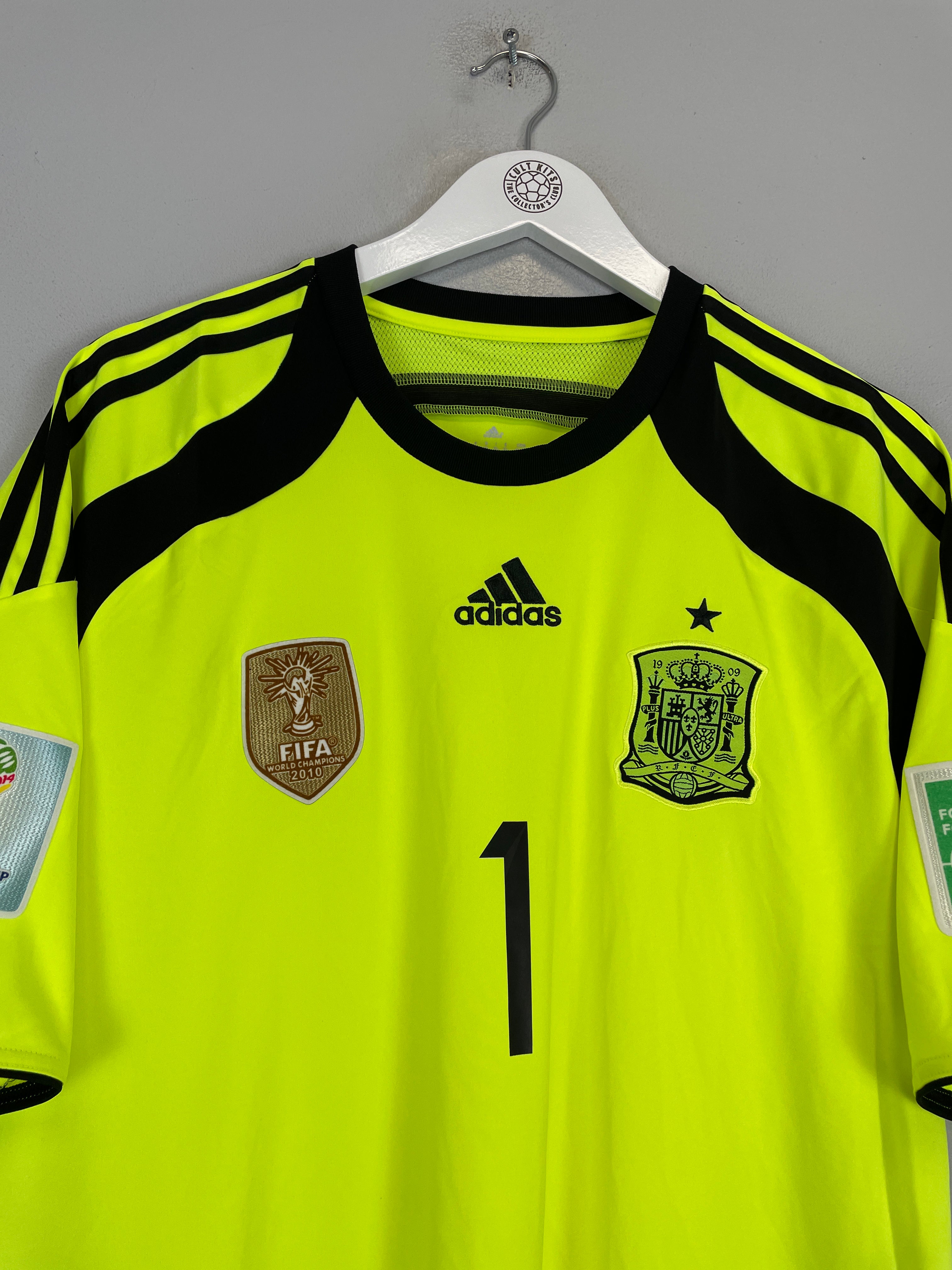 Shop 2014/15 SPAIN I.CASILLAS #1 GK SHIRT (XL) ADIDAS, classic football shirts, vintage football shirts & retro soccer jerseys at Cult Kits