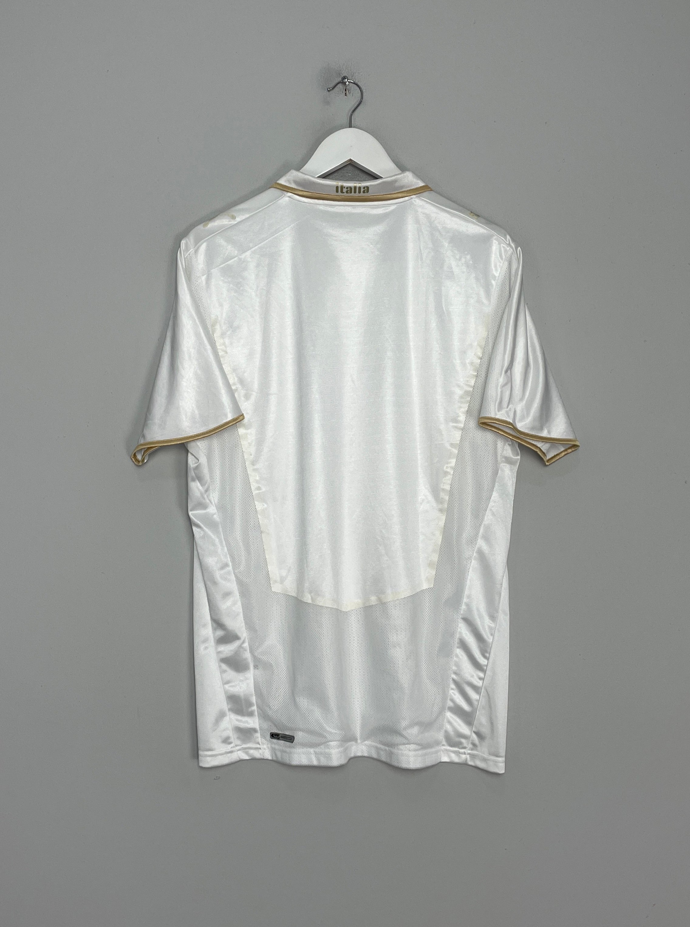 Shop 2007/08 ITALY AWAY SHIRT (L) PUMA, classic football shirts, vintage football shirts & retro soccer jerseys at Cult Kits
