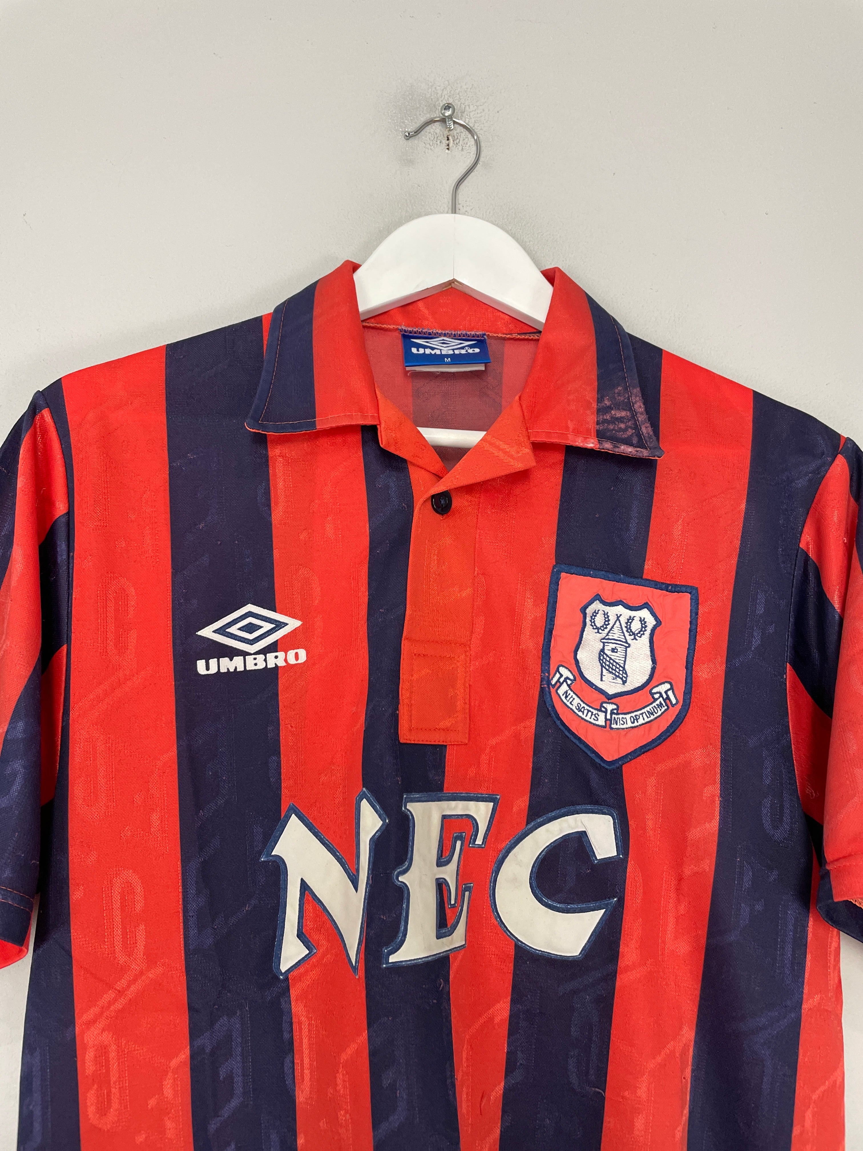 Shop 1992/94 EVERTON AWAY SHIRT (M) UMBRO, classic football shirts, vintage football shirts & retro soccer jerseys at Cult Kits