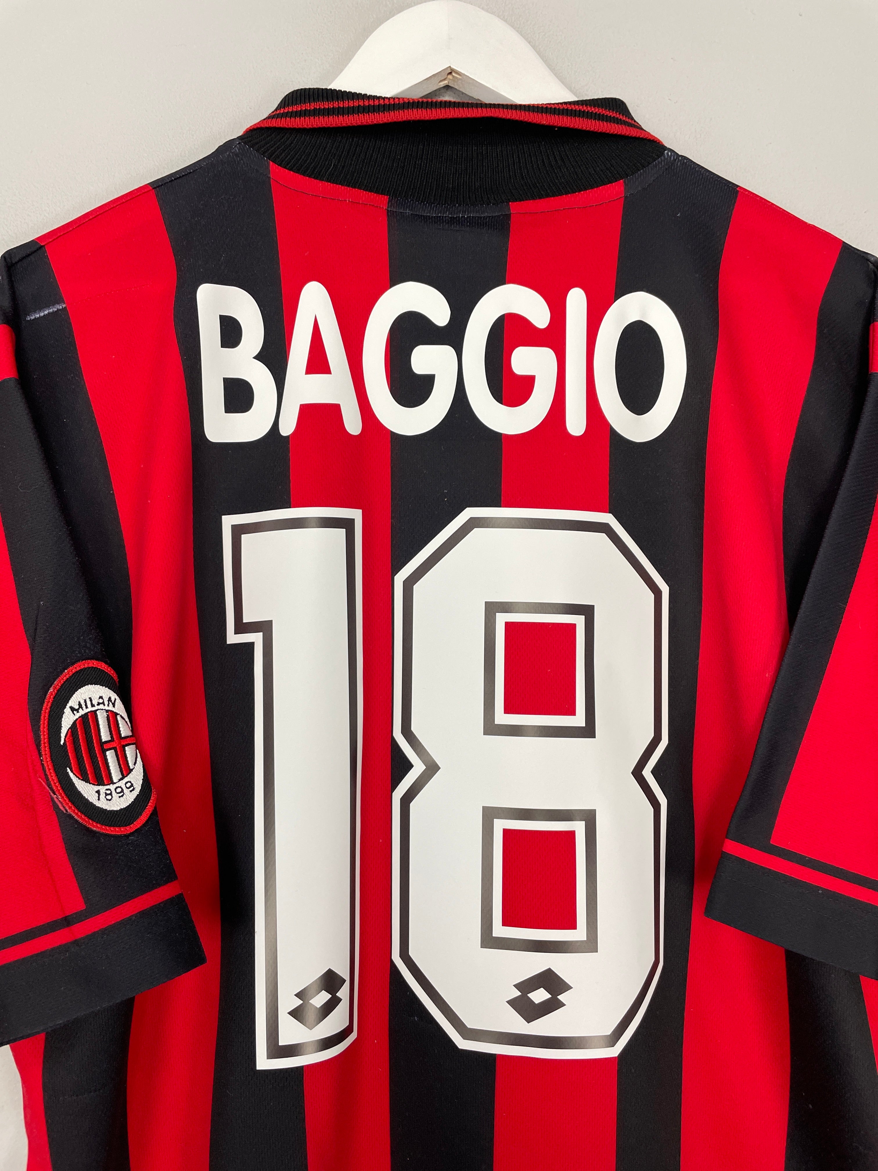 Shop 1996/97 AC MILAN BAGGIO #18 HOME SHIRT (L) LOTTO, classic football shirts, vintage football shirts & retro soccer jerseys at Cult Kits