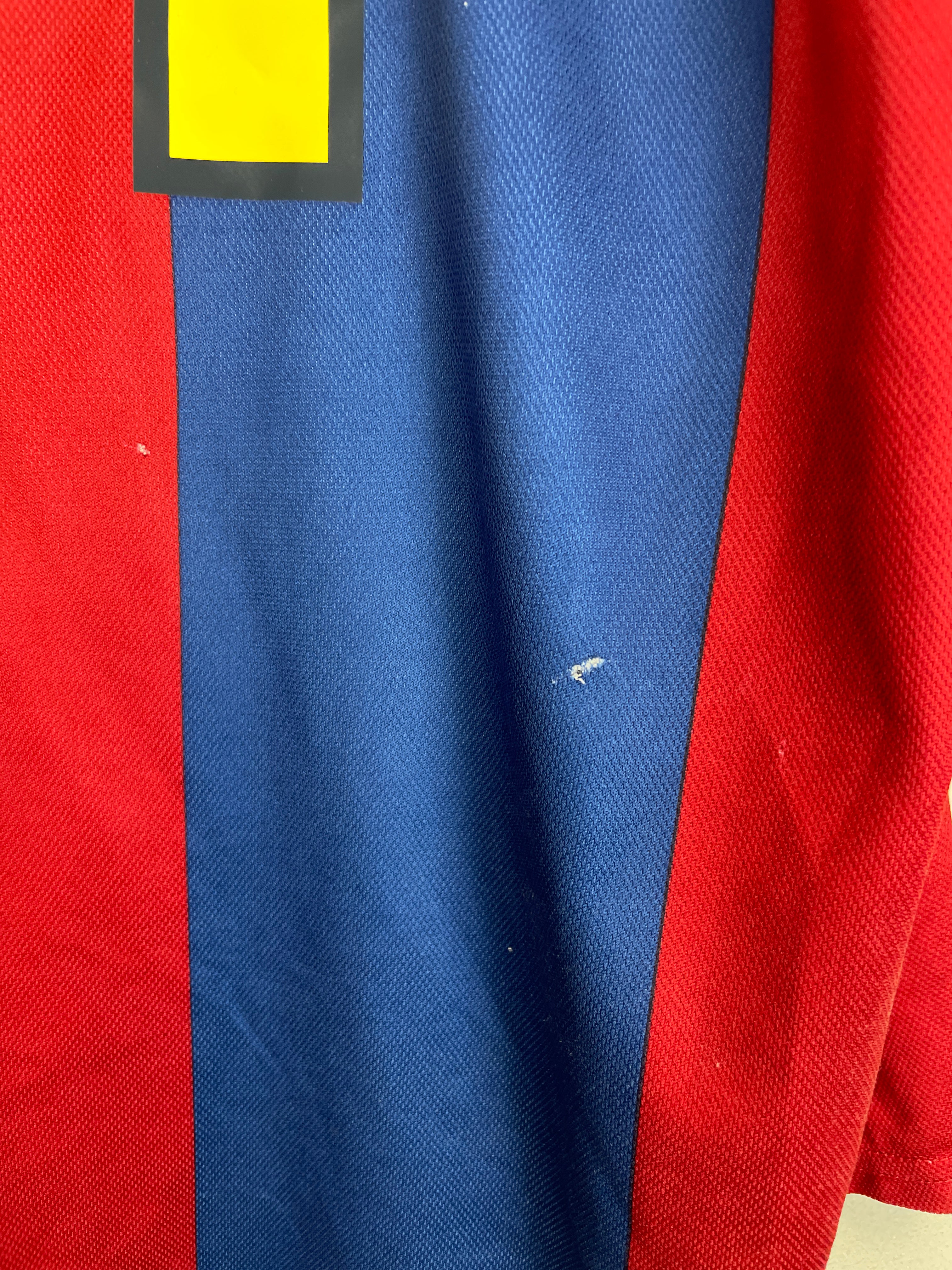 Shop 1998/00 BARCELONA LUIS ENRIQUE #21 HOME SHIRT (XL) NIKE, classic football shirts, vintage football shirts & retro soccer jerseys at Cult Kits