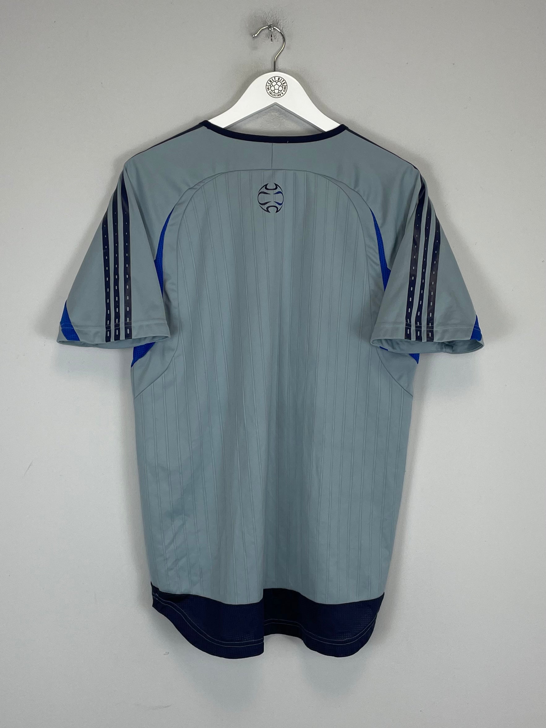 Shop 2006/07 CHELSEA TRAINING SHIRT (L) ADIDAS, classic football shirts, vintage football shirts & retro soccer jerseys at Cult Kits