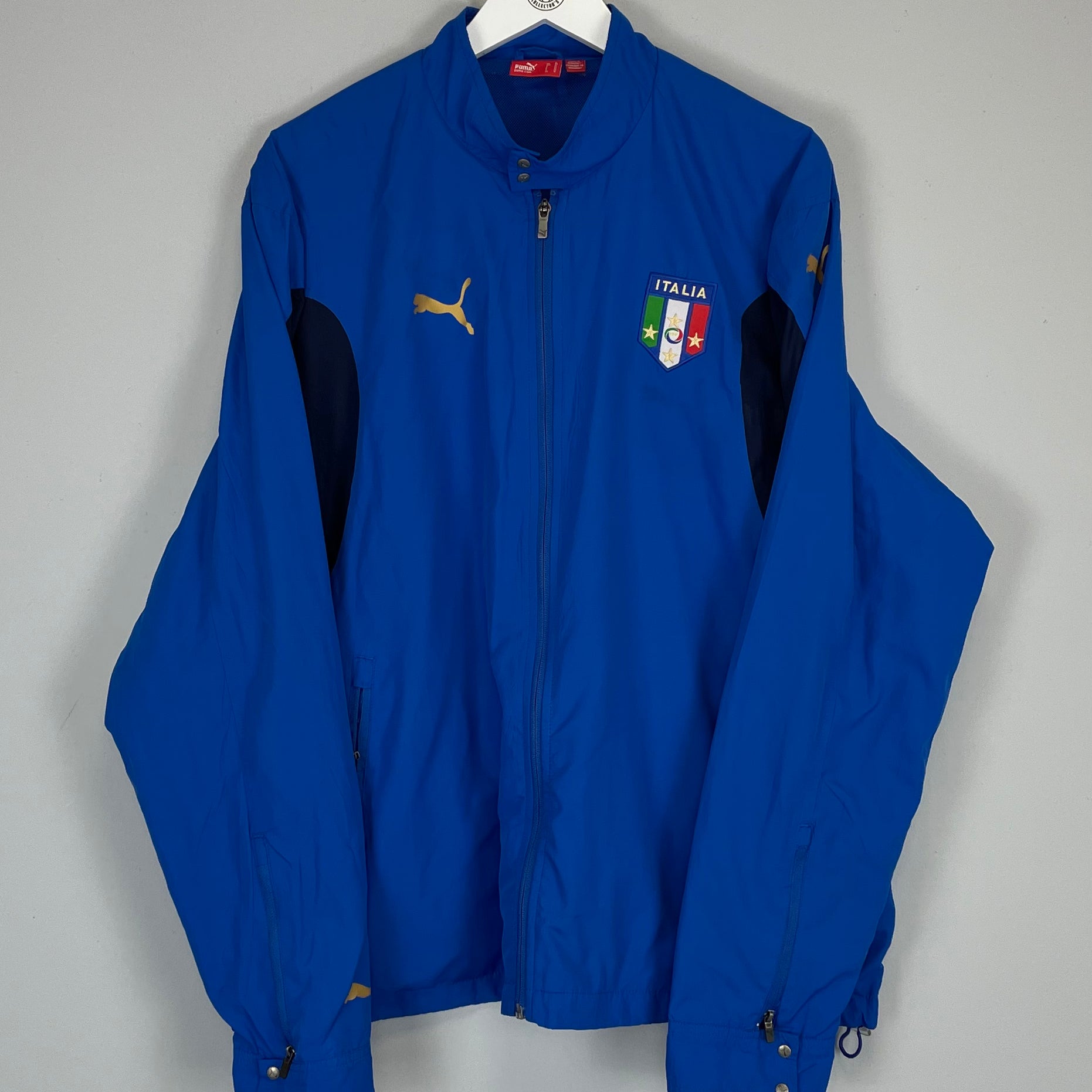 Shop 2006 ITALY TRACK JACKET (XL) PUMA, classic football shirts, vintage football shirts & retro soccer jerseys at Cult Kits