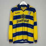 Shop 1998/99 PARMA VERON #11 L/S HOME SHIRT (M) LOTTO, classic football shirts, vintage football shirts & retro soccer jerseys at Cult Kits