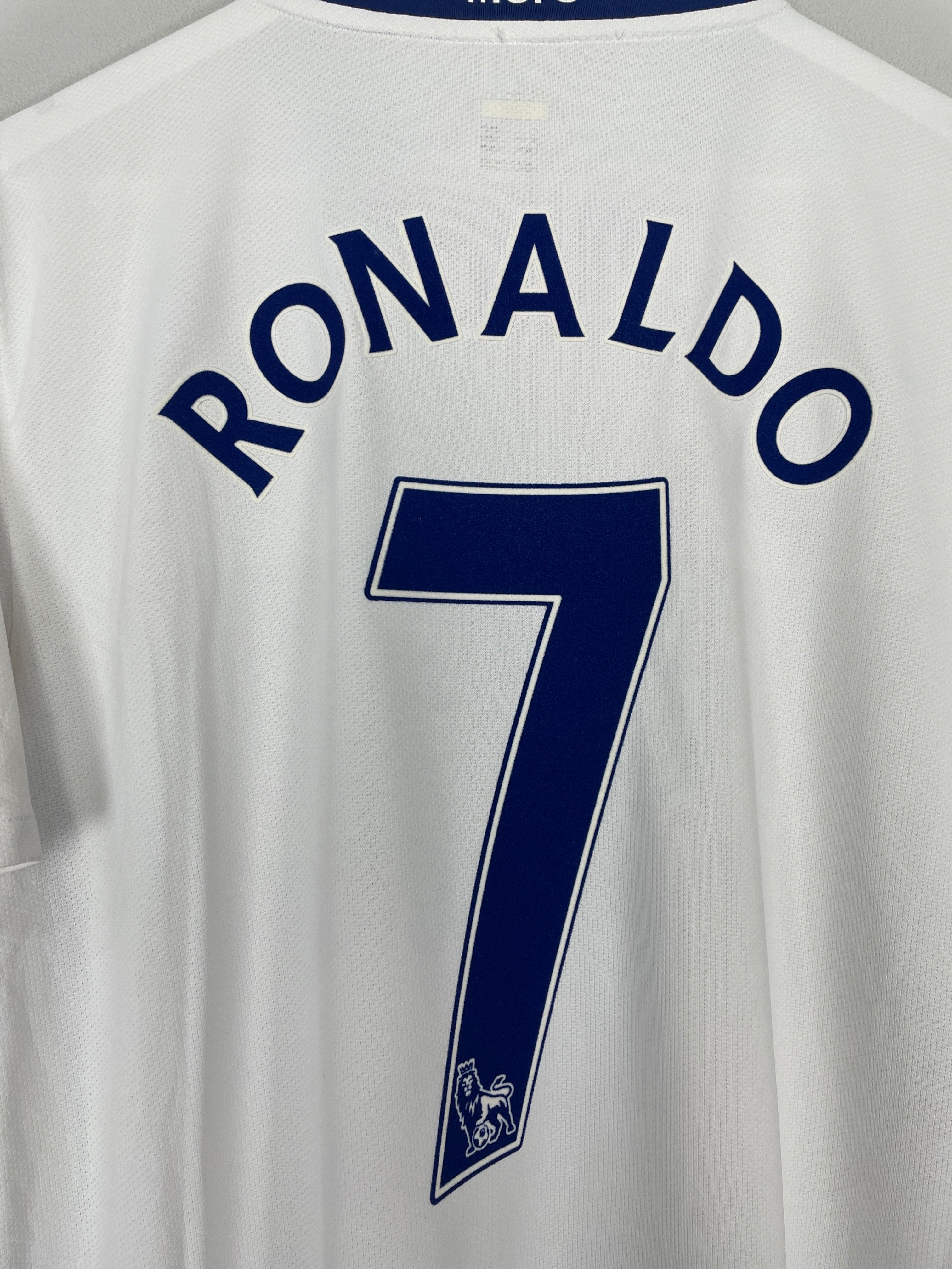Shop 2008/09 MANCHESTER UNITED RONALDO #7 AWAY SHIRT (XL) NIKE, classic football shirts, vintage football shirts & retro soccer jerseys at Cult Kits