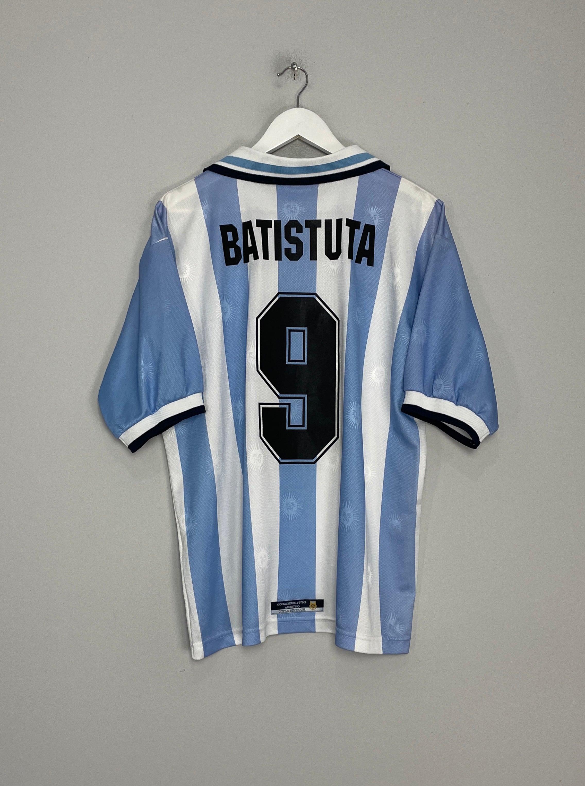 Shop 1999/00 ARGENTINA BATISTUTA #9 HOME SHIRT (M) REEBOK, classic football shirts, vintage football shirts & retro soccer jerseys at Cult Kits