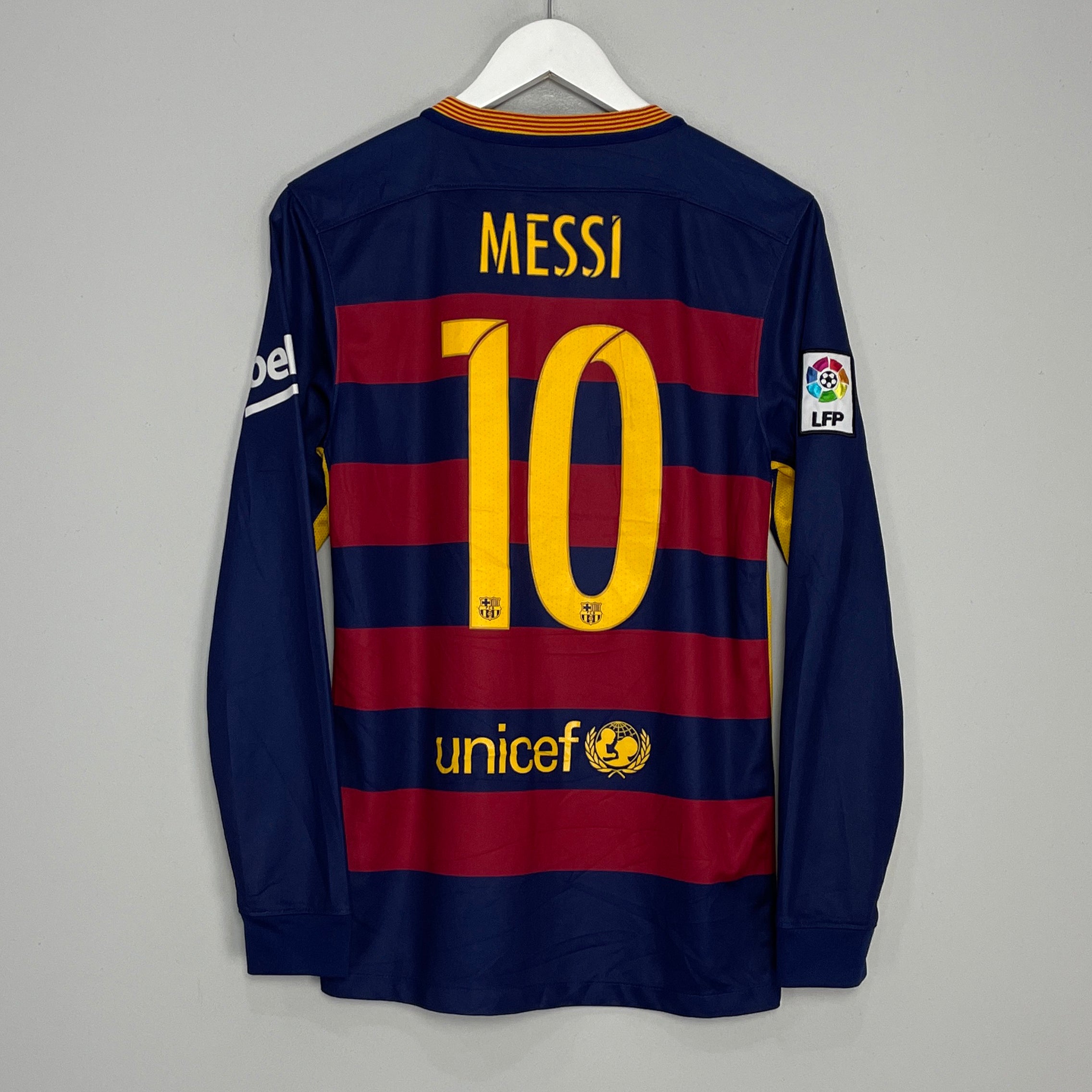 Shop 2015/16 BARCELONA MESSI #10 L/S HOME SHIRT (S) NIKE, classic football shirts, vintage football shirts & retro soccer jerseys at Cult Kits