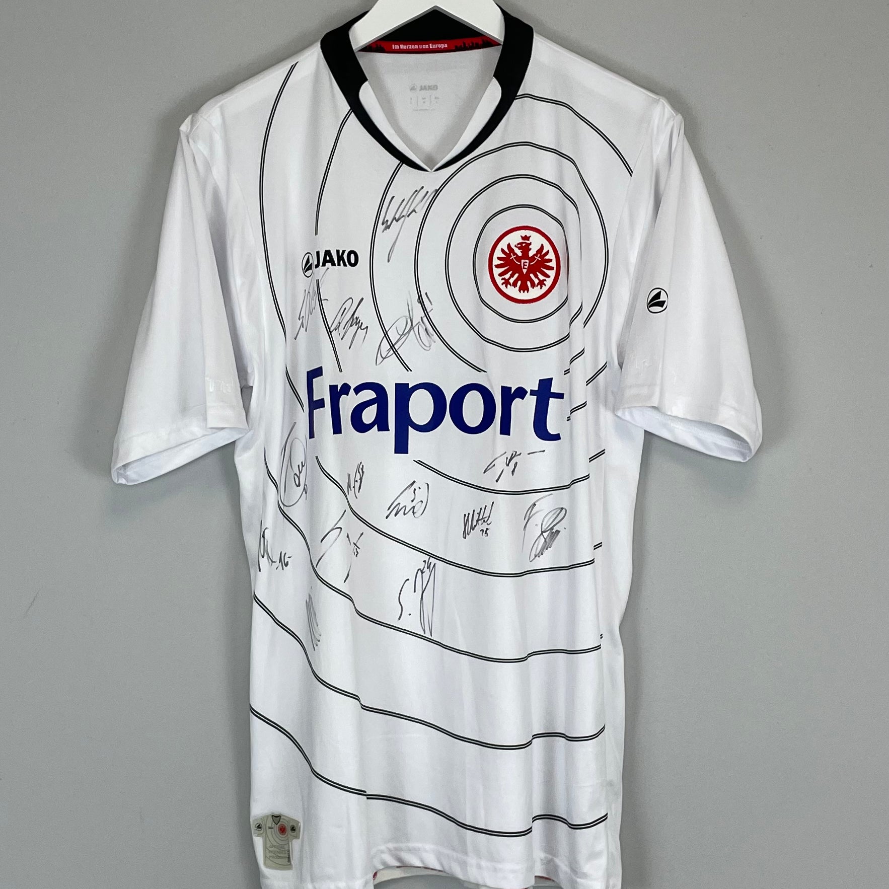 Shop 2011/12 EINTRACHT FRANKFURT *SQUAD SIGNED* AWAY SHIRT (M) JAKO, classic football shirts, vintage football shirts & retro soccer jerseys at Cult Kits