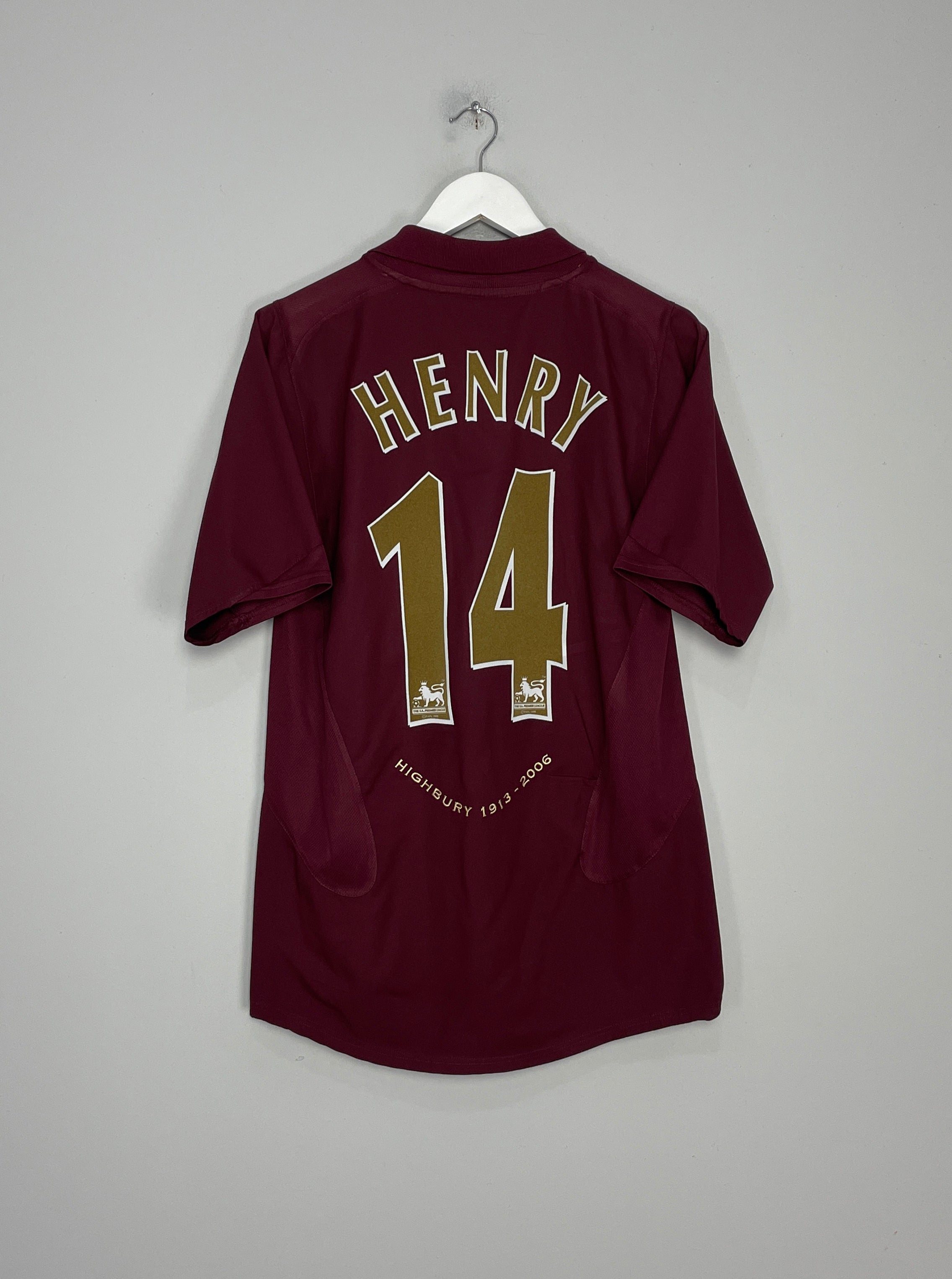 Shop 2005/06 ARSENAL HENRY #14 HOME SHIRT (M) NIKE, classic football shirts, vintage football shirts & retro soccer jerseys at Cult Kits