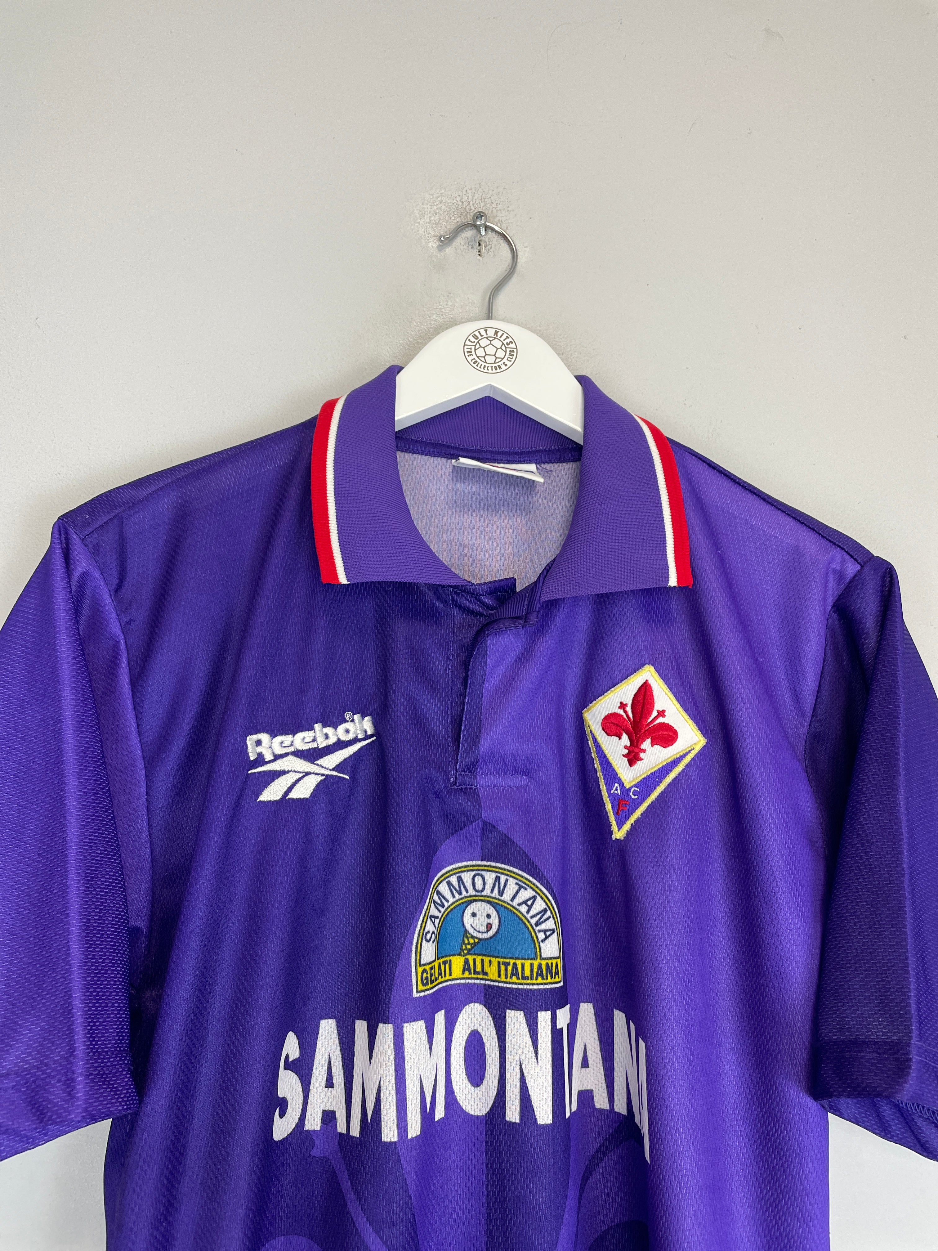 Shop 1996/97 FIORENTINA HOME SHIRT (M) FILA, classic football shirts, vintage football shirts & retro soccer jerseys at Cult Kits