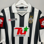 Shop 2001/02 JUVENTUS DEL PIERO #10 EUROPEAN HOME SHIRT (XL) LOTTO, classic football shirts, vintage football shirts & retro soccer jerseys at Cult Kits
