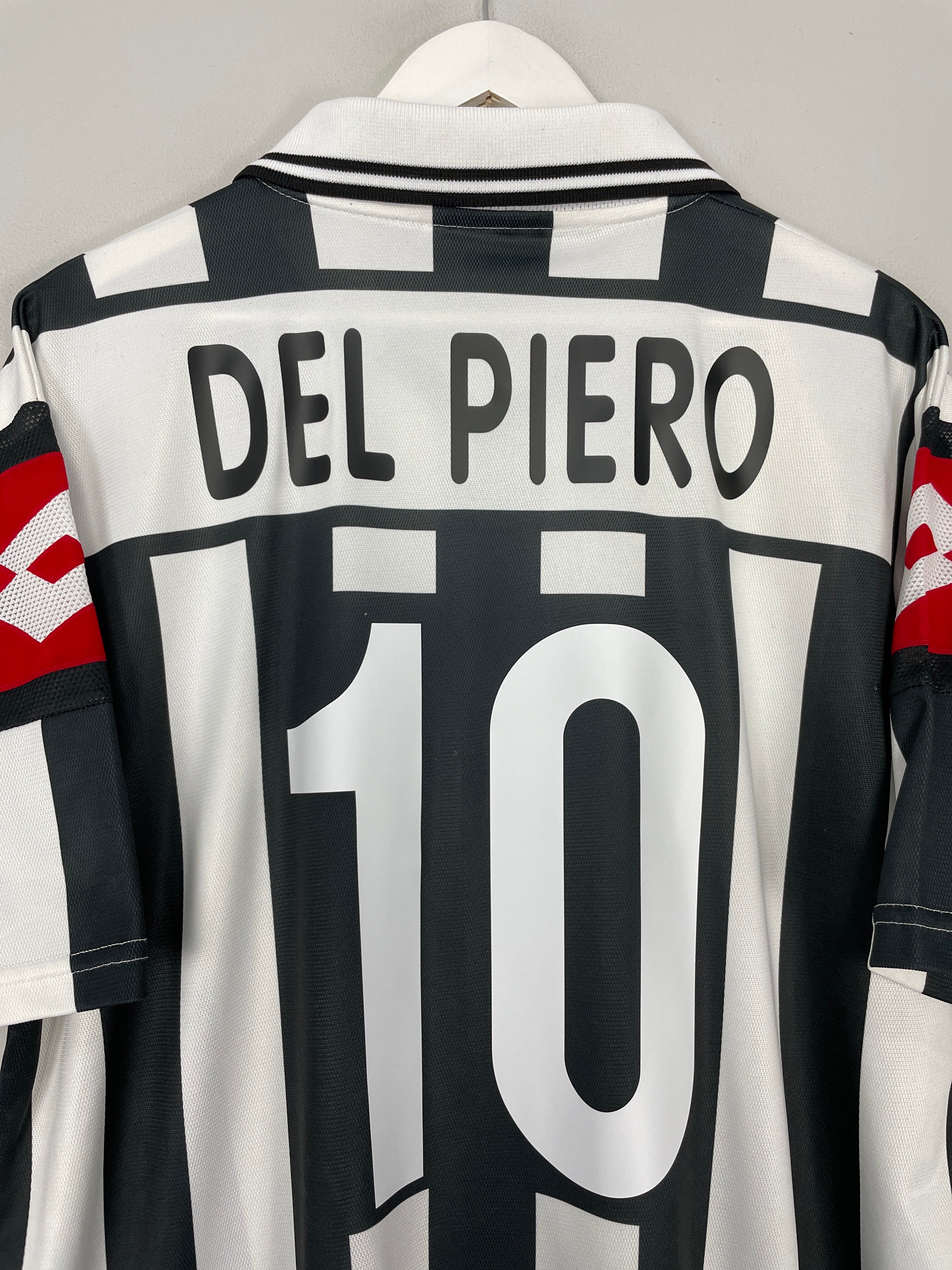 Shop 2001/02 JUVENTUS DEL PIERO #10 EUROPEAN HOME SHIRT (XL) LOTTO, classic football shirts, vintage football shirts & retro soccer jerseys at Cult Kits
