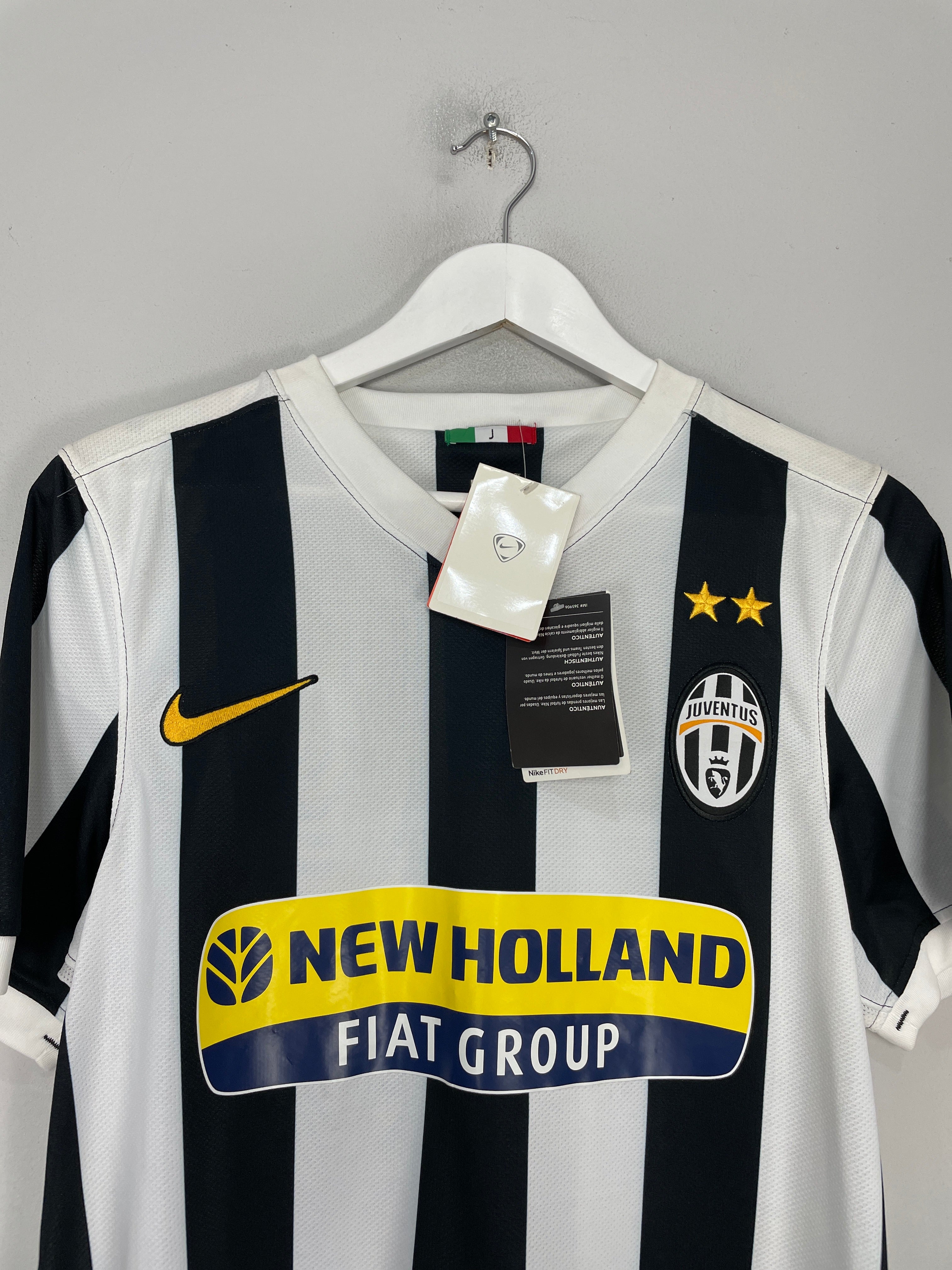 Shop 2009/10 JUVENTUS DEL PIERO #10 *BNWT* HOME SHIRT (S) NIKE, classic football shirts, vintage football shirts & retro soccer jerseys at Cult Kits