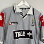 Shop 2000/01 JUVENTUS ZIDANE #21 THIRD SHIRT (M) LOTTO, classic football shirts, vintage football shirts & retro soccer jerseys at Cult Kits