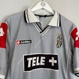 Shop 2000/01 JUVENTUS ZIDANE #21 THIRD SHIRT (M) LOTTO, classic football shirts, vintage football shirts & retro soccer jerseys at Cult Kits