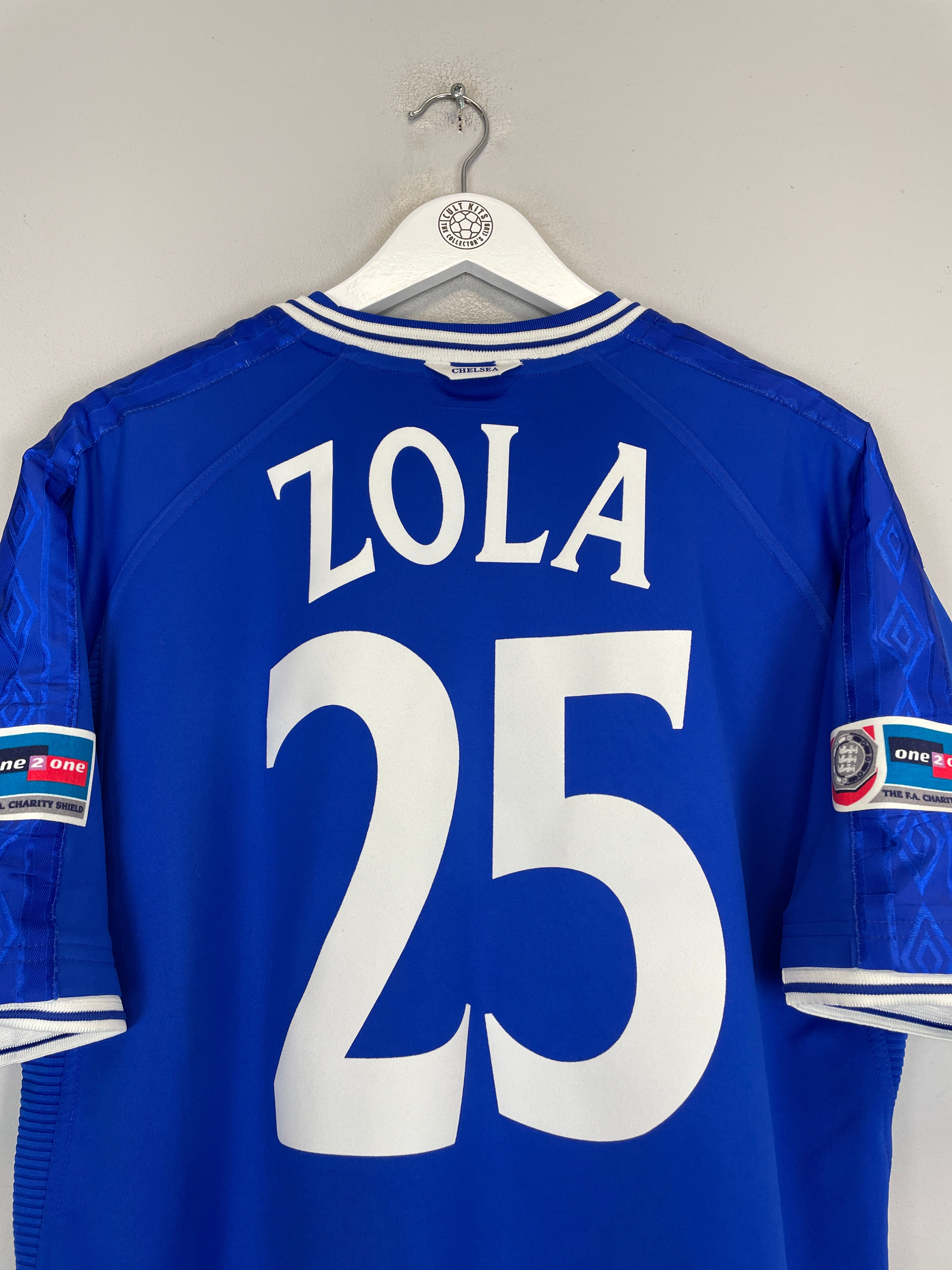 1999/00 CHELSEA ZOLA #25 HOME SHIRT (XL) UMBRO – Cult Kits 1999/00 CHELSEA ZOLA #25 HOME SHIRT (XL) UMBRO – Cult Kits