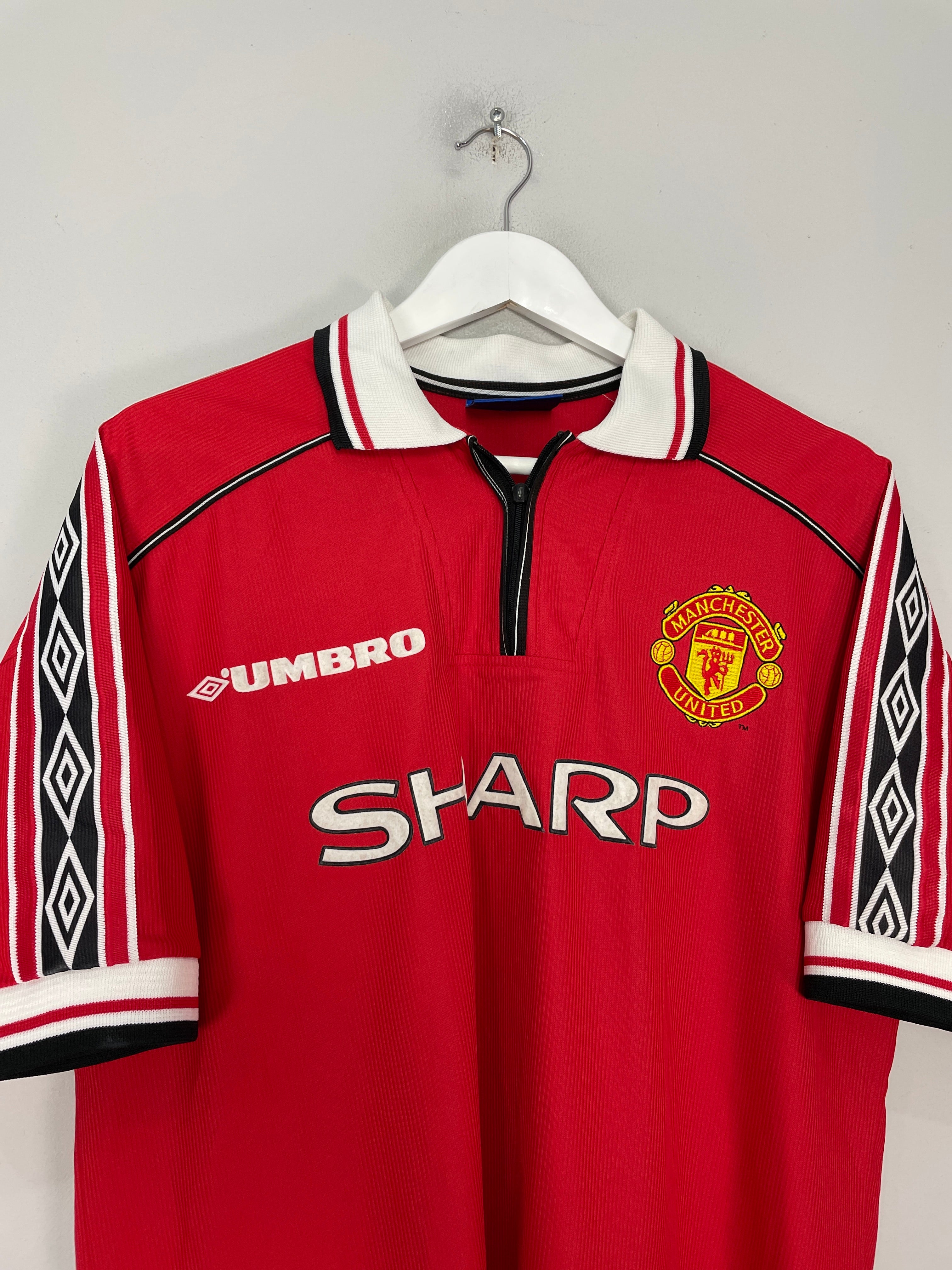 Shop 1998/00 MANCHESTER UNITED BECKHAM #7 HOME SHIRT (XL) UMBRO, classic football shirts, vintage football shirts & retro soccer jerseys at Cult Kits