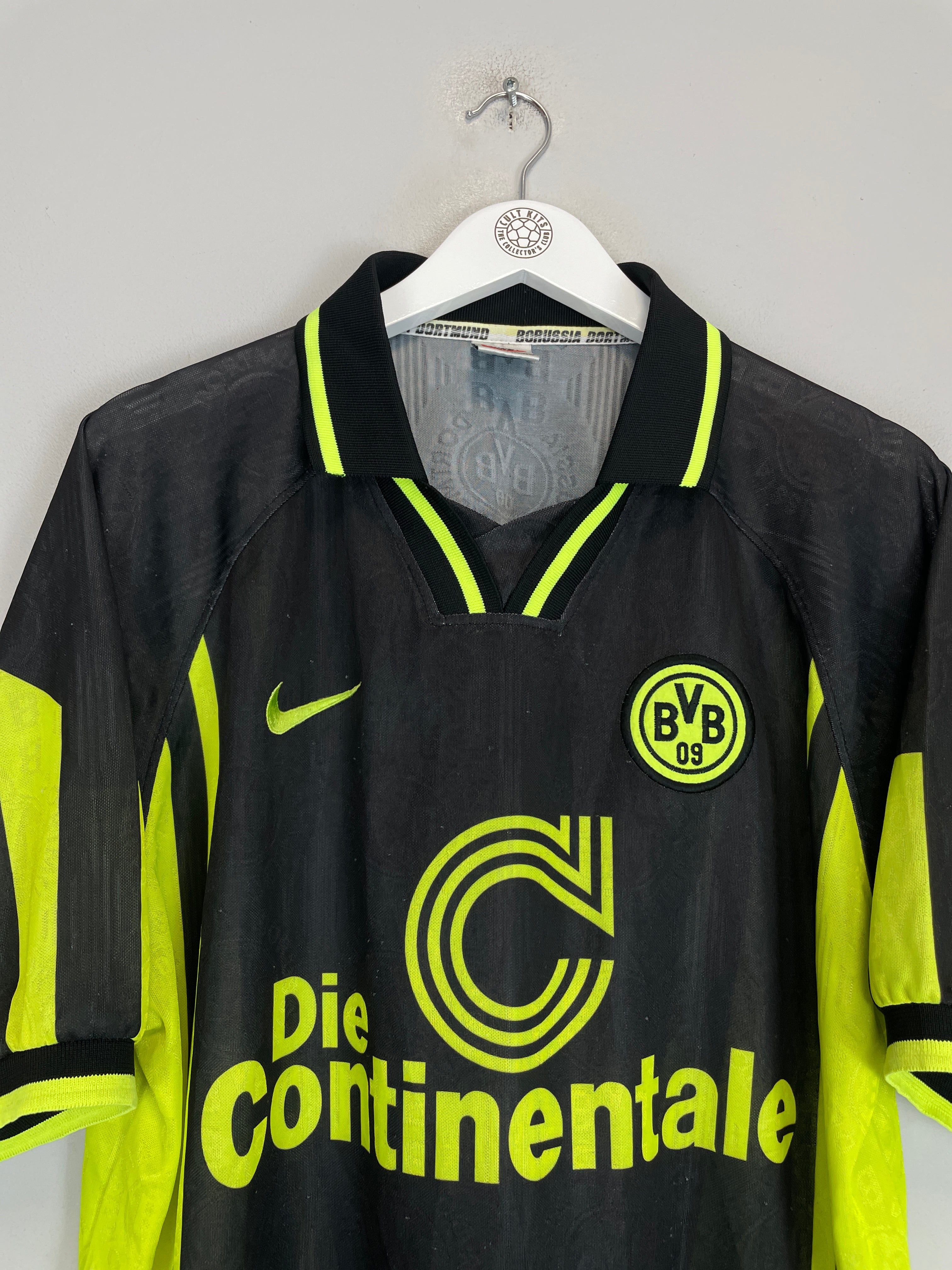 Shop 1996/97 DORTMUND AWAY SHIRT (XL) NIKE, classic football shirts, vintage football shirts & retro soccer jerseys at Cult Kits