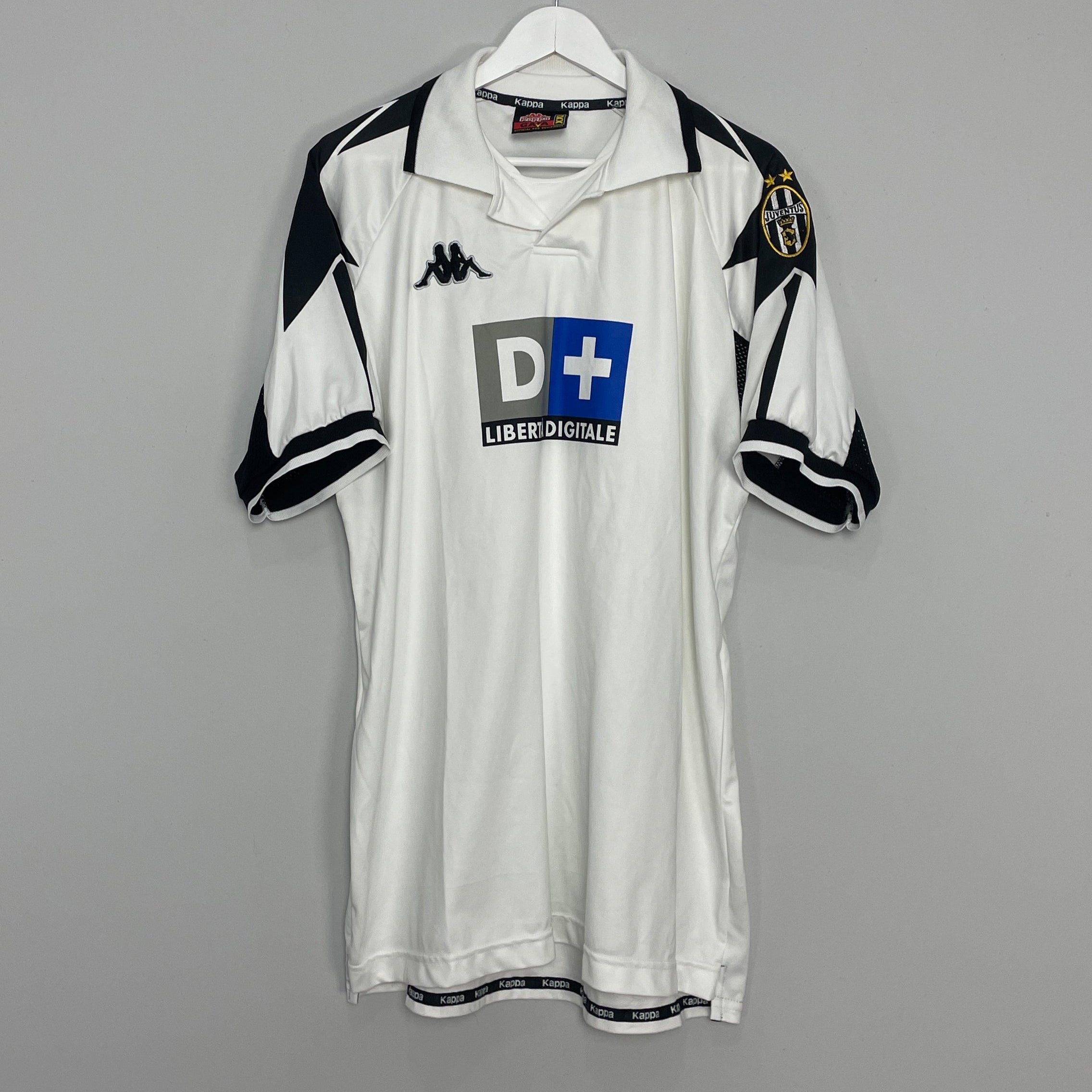 Shop 1998/99 JUVENTUS AWAY SHIRT (XXL) KAPPA, classic football shirts, vintage football shirts & retro soccer jerseys at Cult Kits