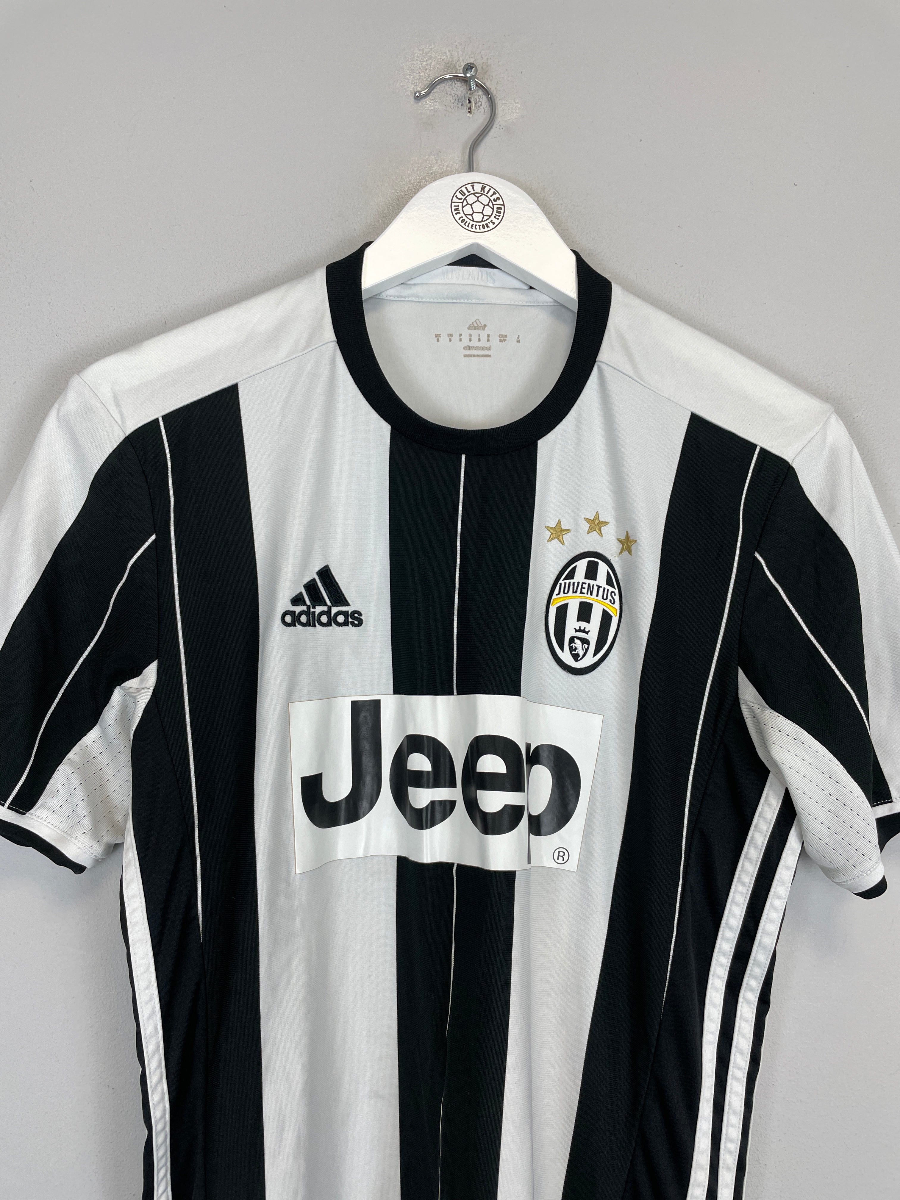 Shop 2016/17 JUVENTUS HOME SHIRT (S) NIKE, classic football shirts, vintage football shirts & retro soccer jerseys at Cult Kits
