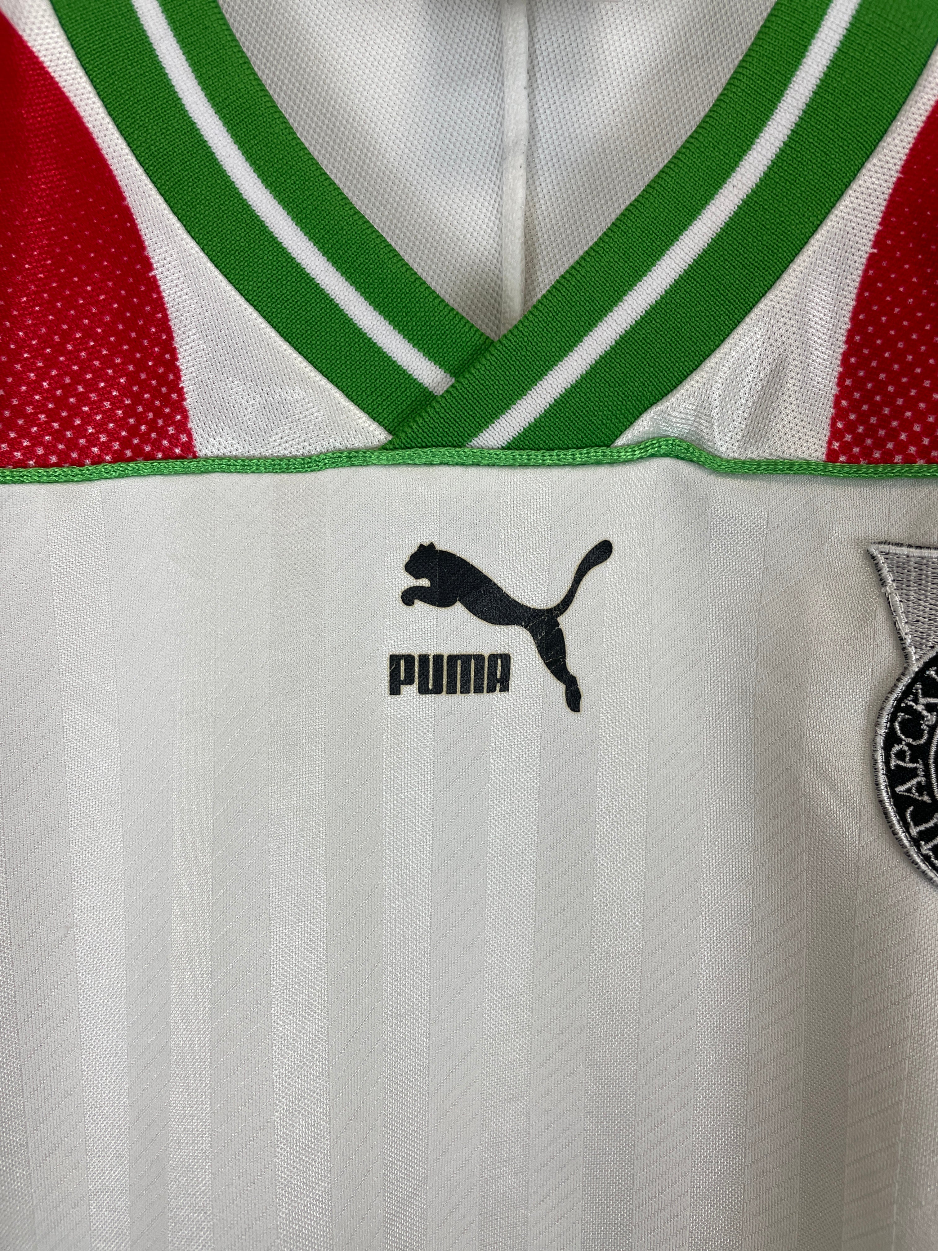 Shop 1995/96 BULGARIA #8 HOME SHIRT (M) PUMA, classic football shirts, vintage football shirts & retro soccer jerseys at Cult Kits