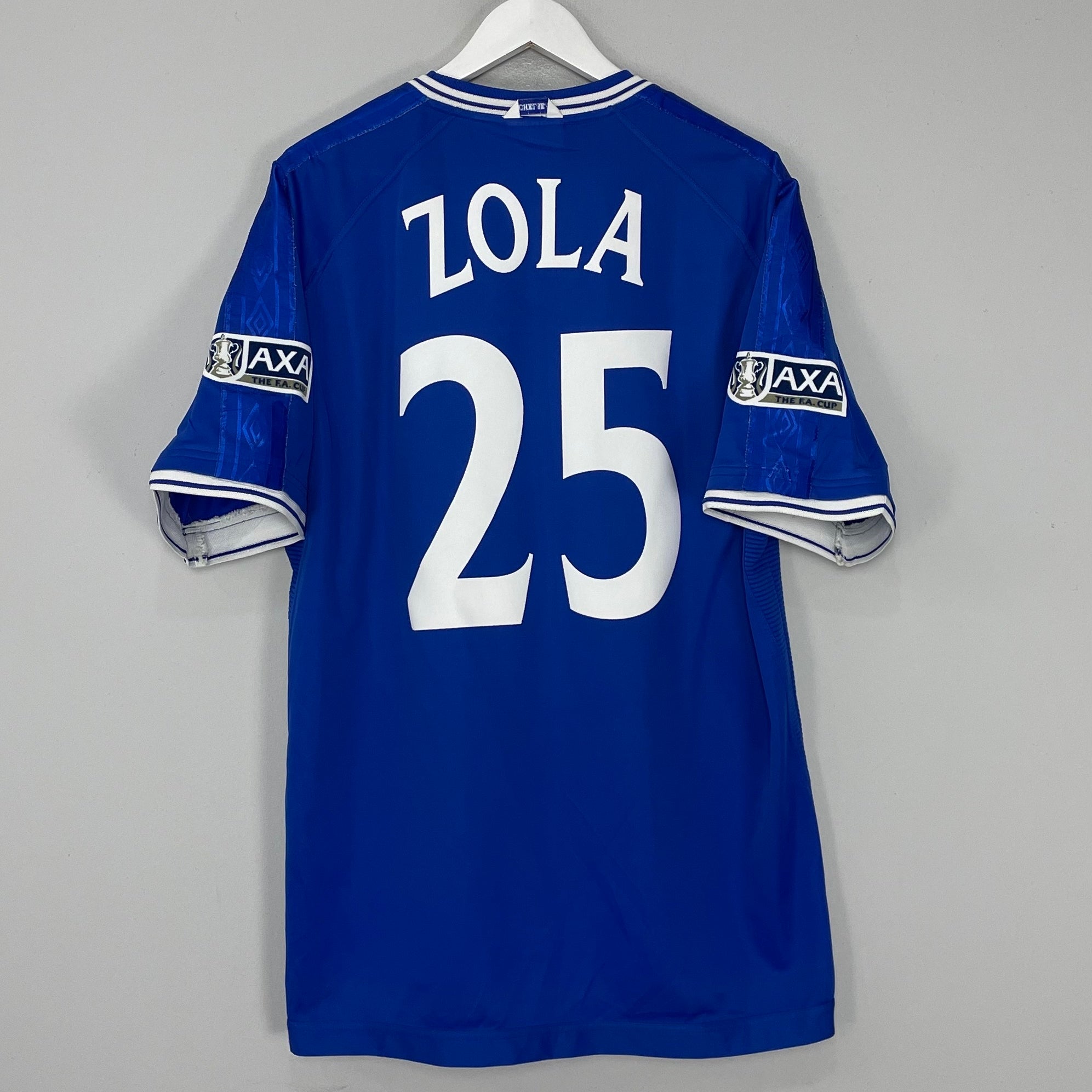 Shop 1999/01 CHELSEA ZOLA #25 FA CUP HOME SHIRT (XL) UMBRO, classic football shirts, vintage football shirts & retro soccer jerseys at Cult Kits