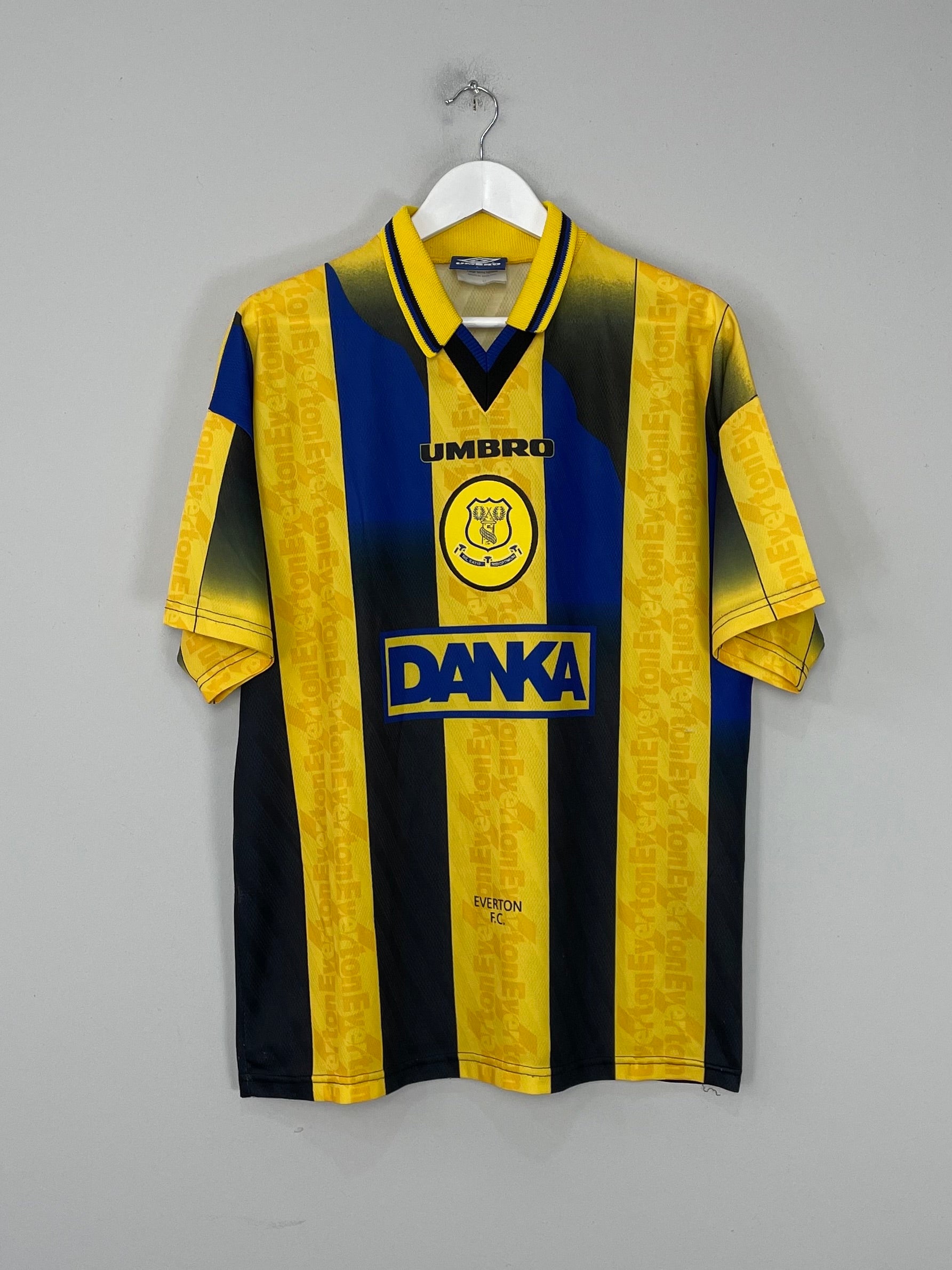 Shop 1996/98 EVERTON AWAY SHIRT (L) UMBRO, classic football shirts, vintage football shirts & retro soccer jerseys at Cult Kits