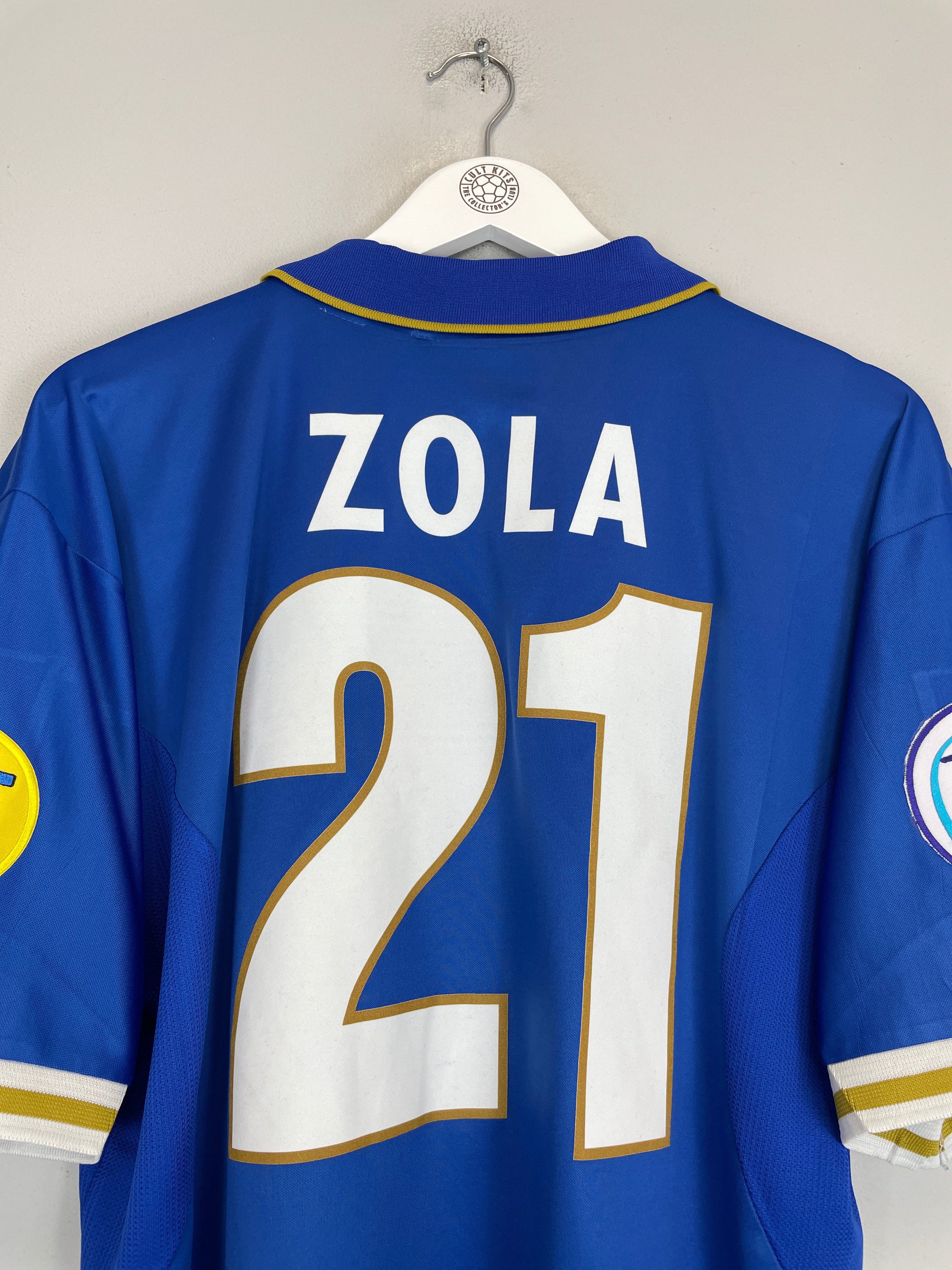 Shop 1996/97 ITALY ZOLA #21 HOME SHIRT (L) NIKE, classic football shirts, vintage football shirts & retro soccer jerseys at Cult Kits