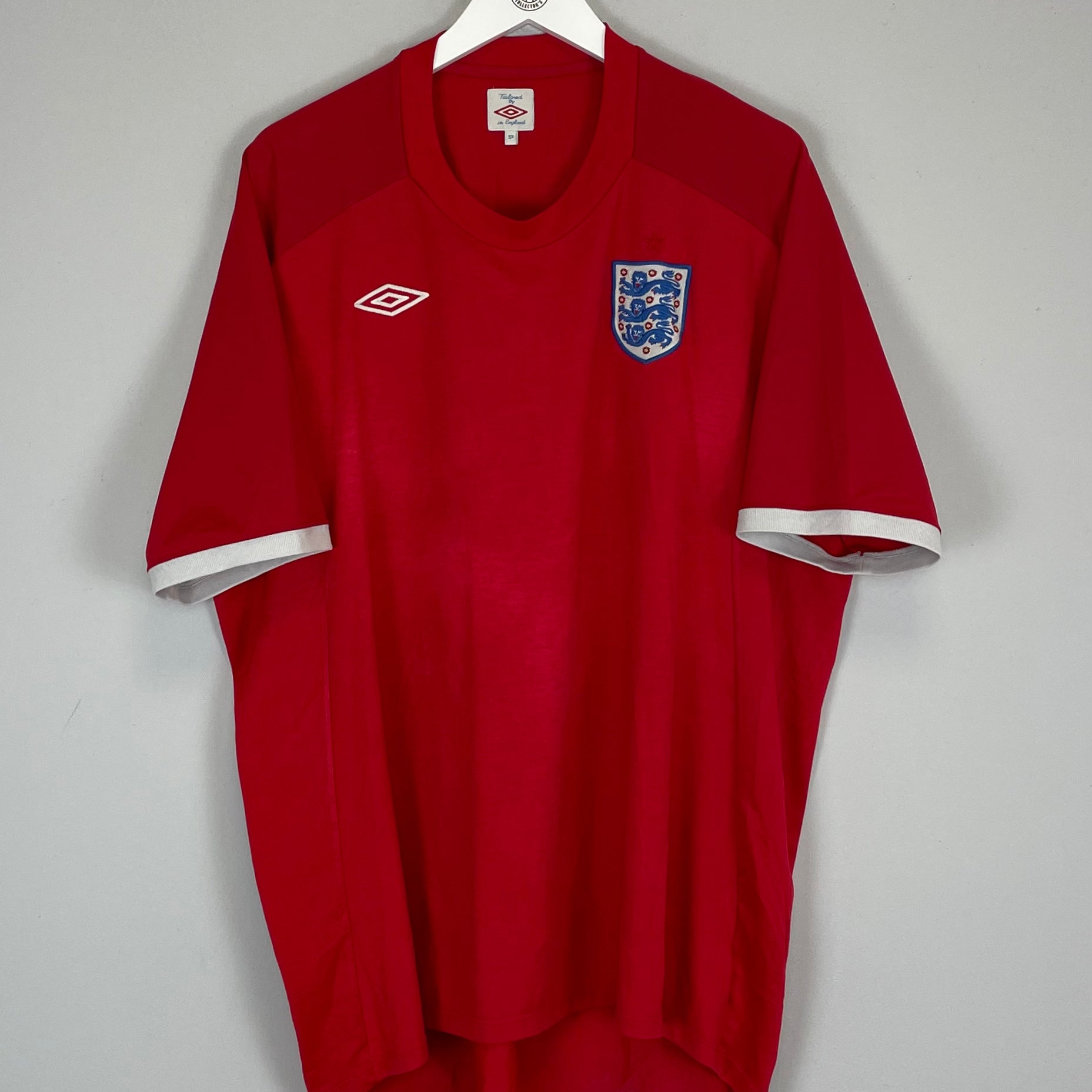 Shop 2010/11 ENGLAND AWAY SHIRT (XXL) UMBRO, classic football shirts, vintage football shirts & retro soccer jerseys at Cult Kits