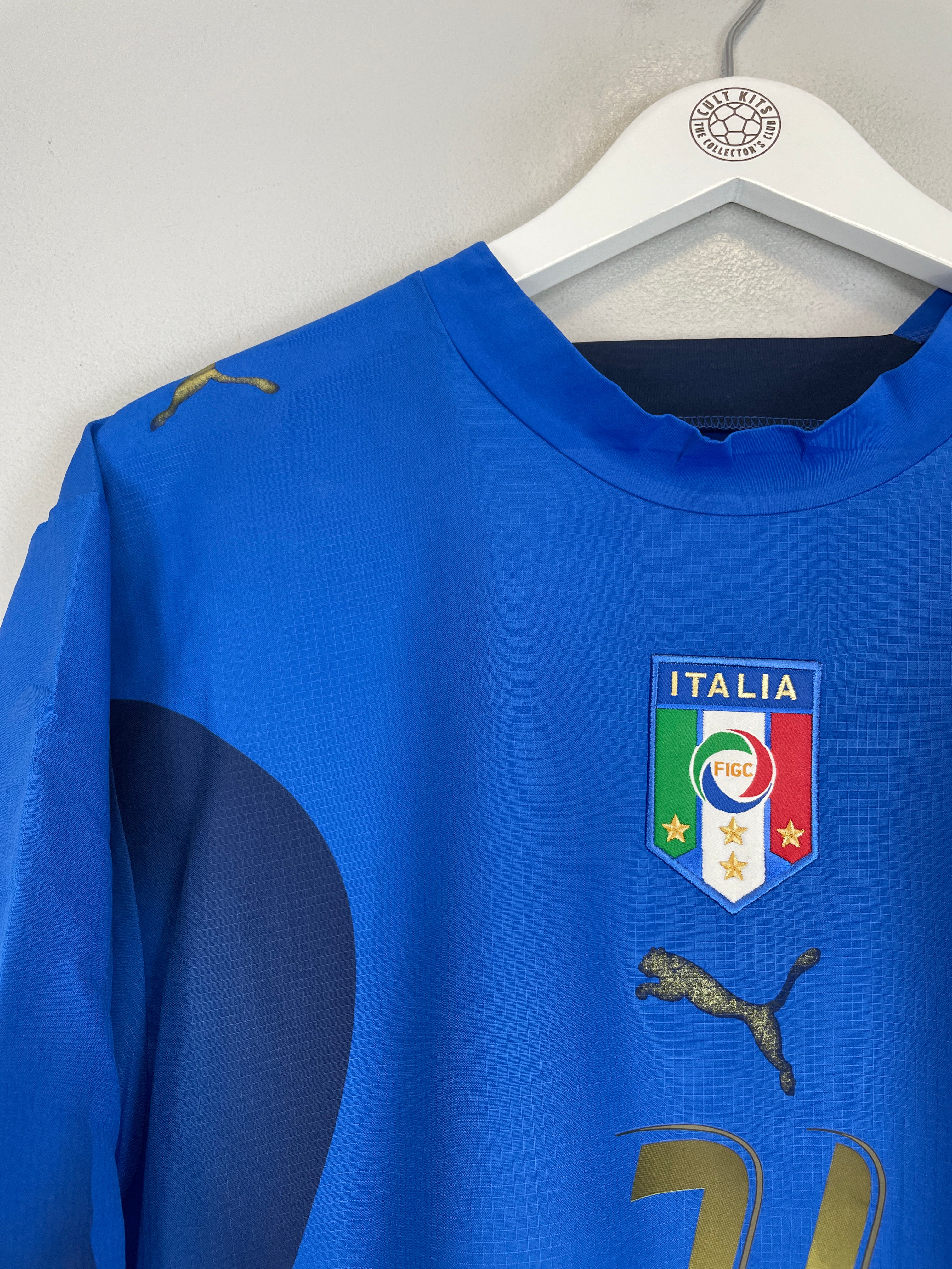Shop 2006/07 ITALY PIRLO #21 HOME SHIRT (L) PUMA, classic football shirts, vintage football shirts & retro soccer jerseys at Cult Kits