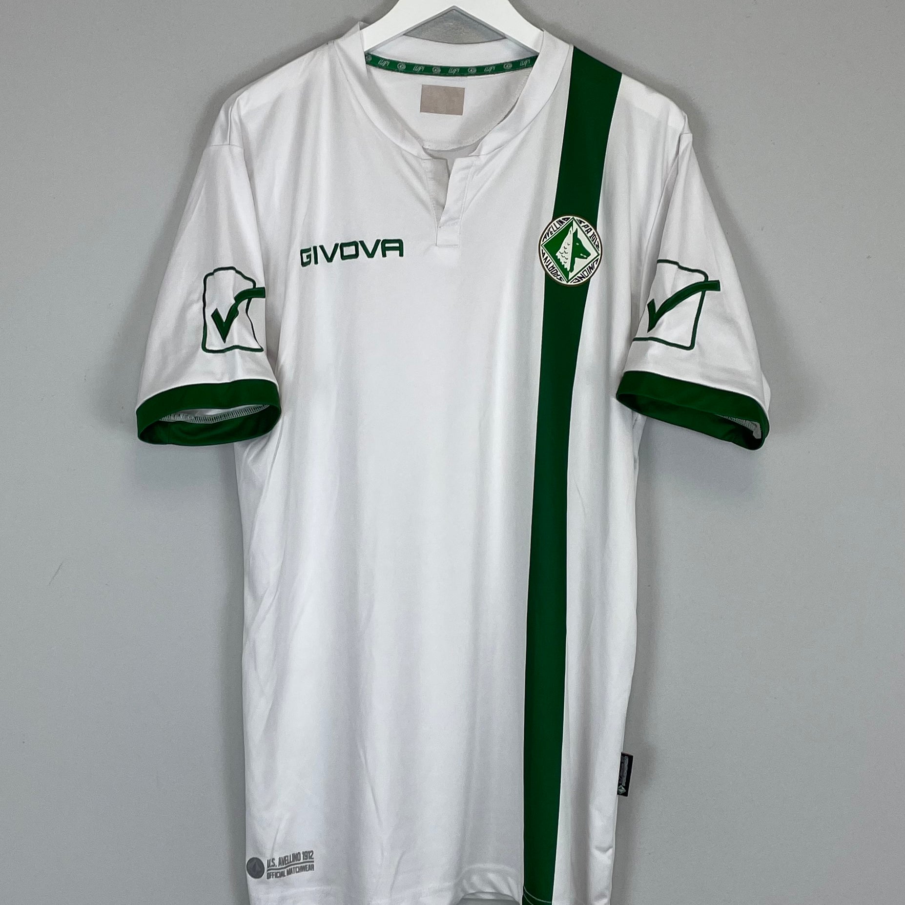 Shop 2017/18 AVELLINO AWAY SHIRT (XL) GIVOVA, classic football shirts, vintage football shirts & retro soccer jerseys at Cult Kits