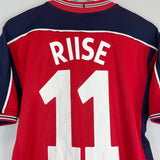 Shop 2003/04 NORWAY RIISE #11 HOME SHIRT (M) UMBRO, classic football shirts, vintage football shirts & retro soccer jerseys at Cult Kits