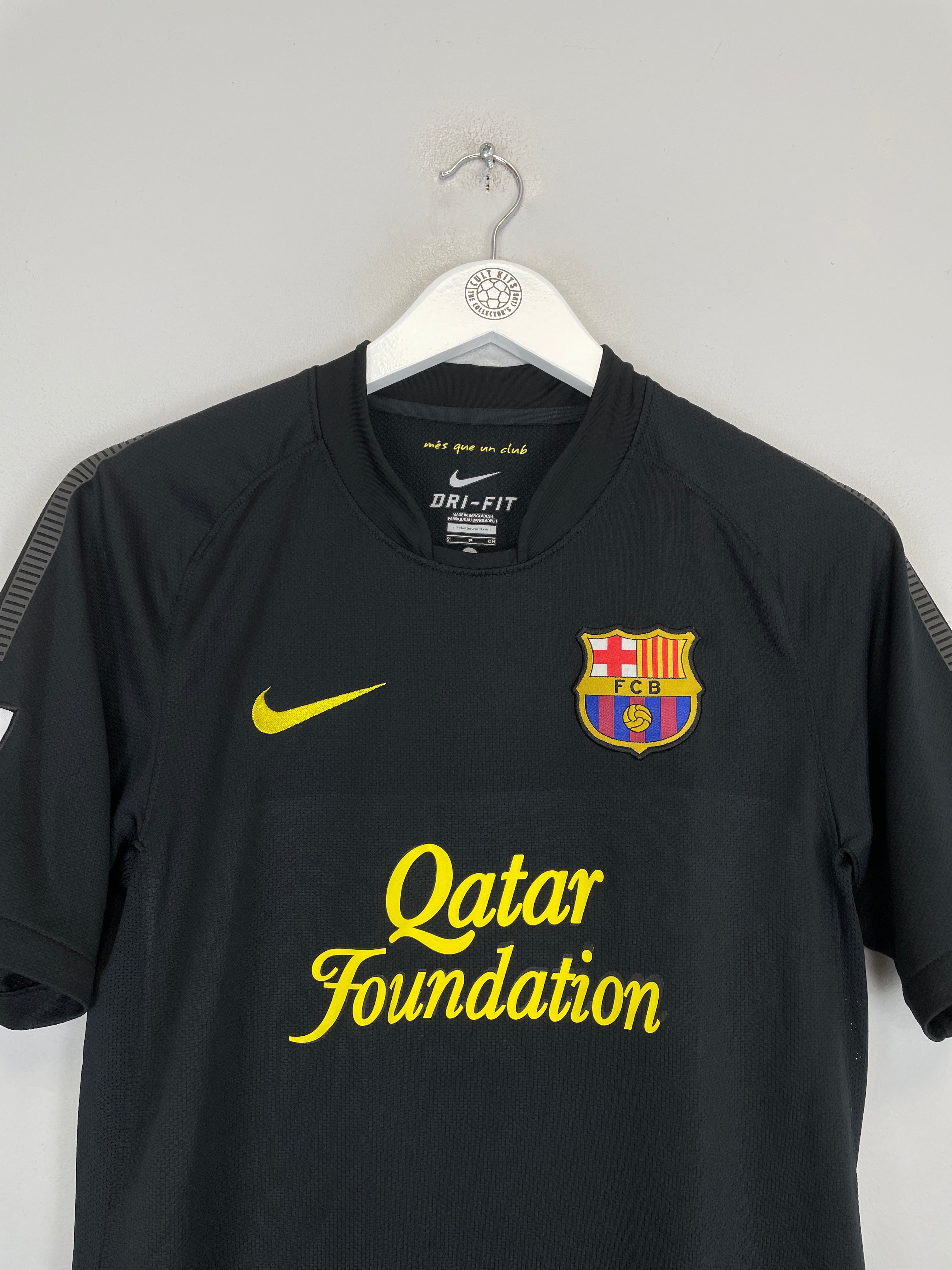 Shop 2011/12 BARCELONA PUYOL #5 AWAY SHIRT (S) NIKE, classic football shirts, vintage football shirts & retro soccer jerseys at Cult Kits