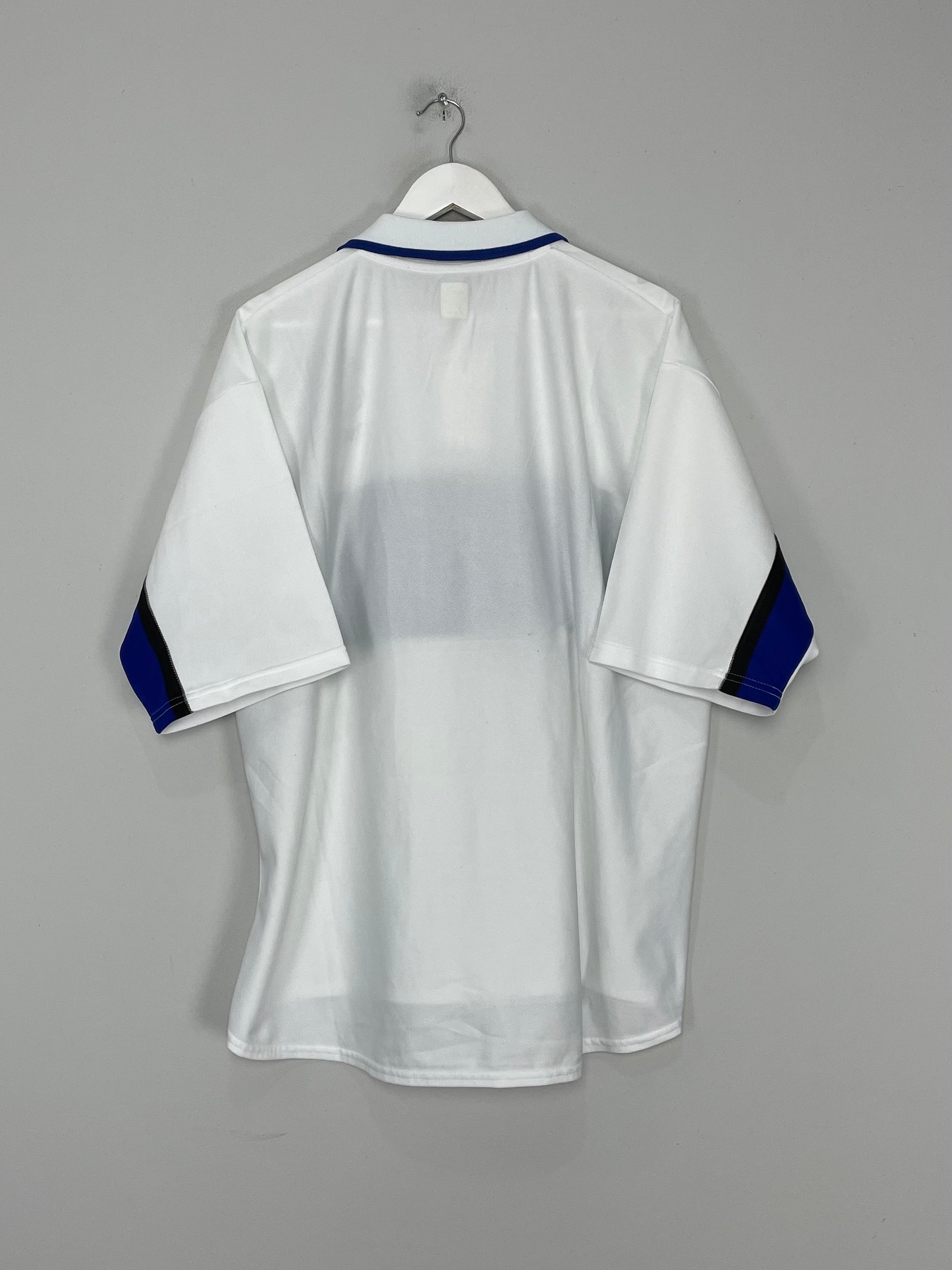 Shop 2000/01 EVERTON THIRD SHIRT (XL) UMBRO, classic football shirts, vintage football shirts & retro soccer jerseys at Cult Kits