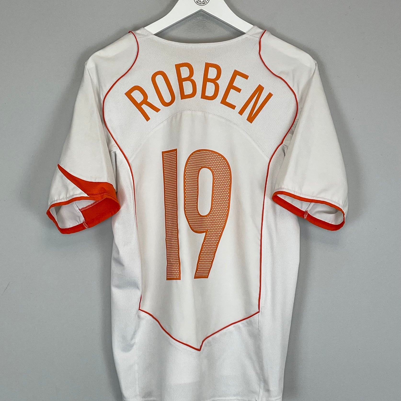 Shop 2004/06 NETHERLANDS ROBBEN #16 AWAY SHIRT (M) NIKE, classic football shirts, vintage football shirts & retro soccer jerseys at Cult Kits