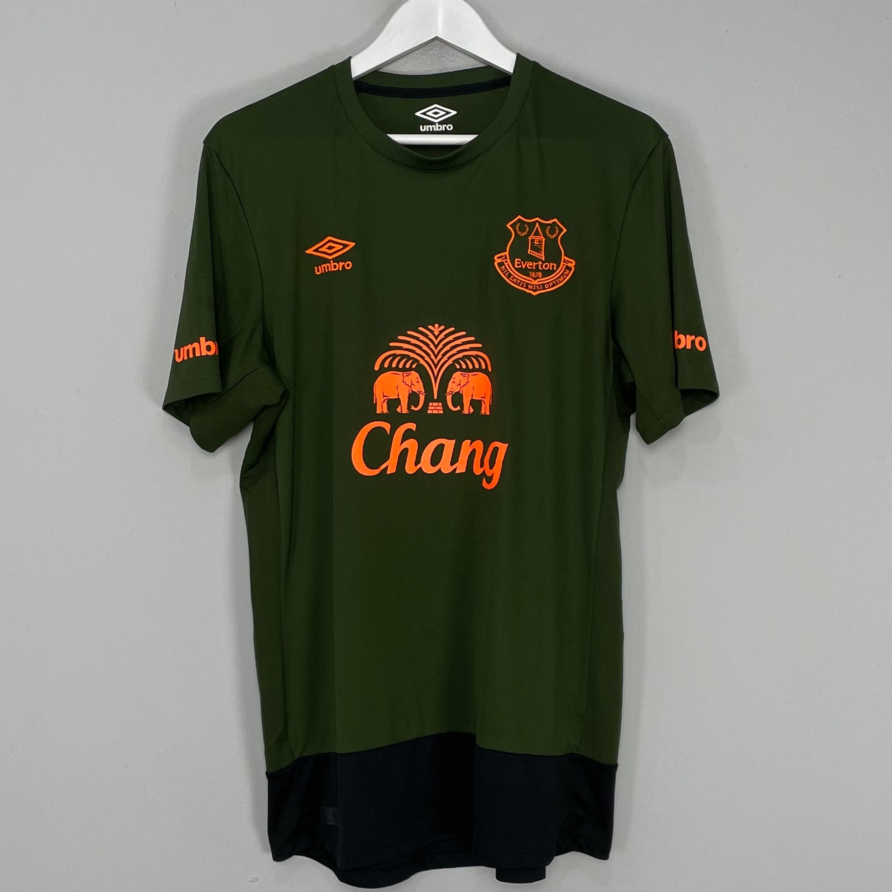 Shop 2015/16 EVERTON THIRD SHIRT (L) UMBRO, classic football shirts, vintage football shirts & retro soccer jerseys at Cult Kits