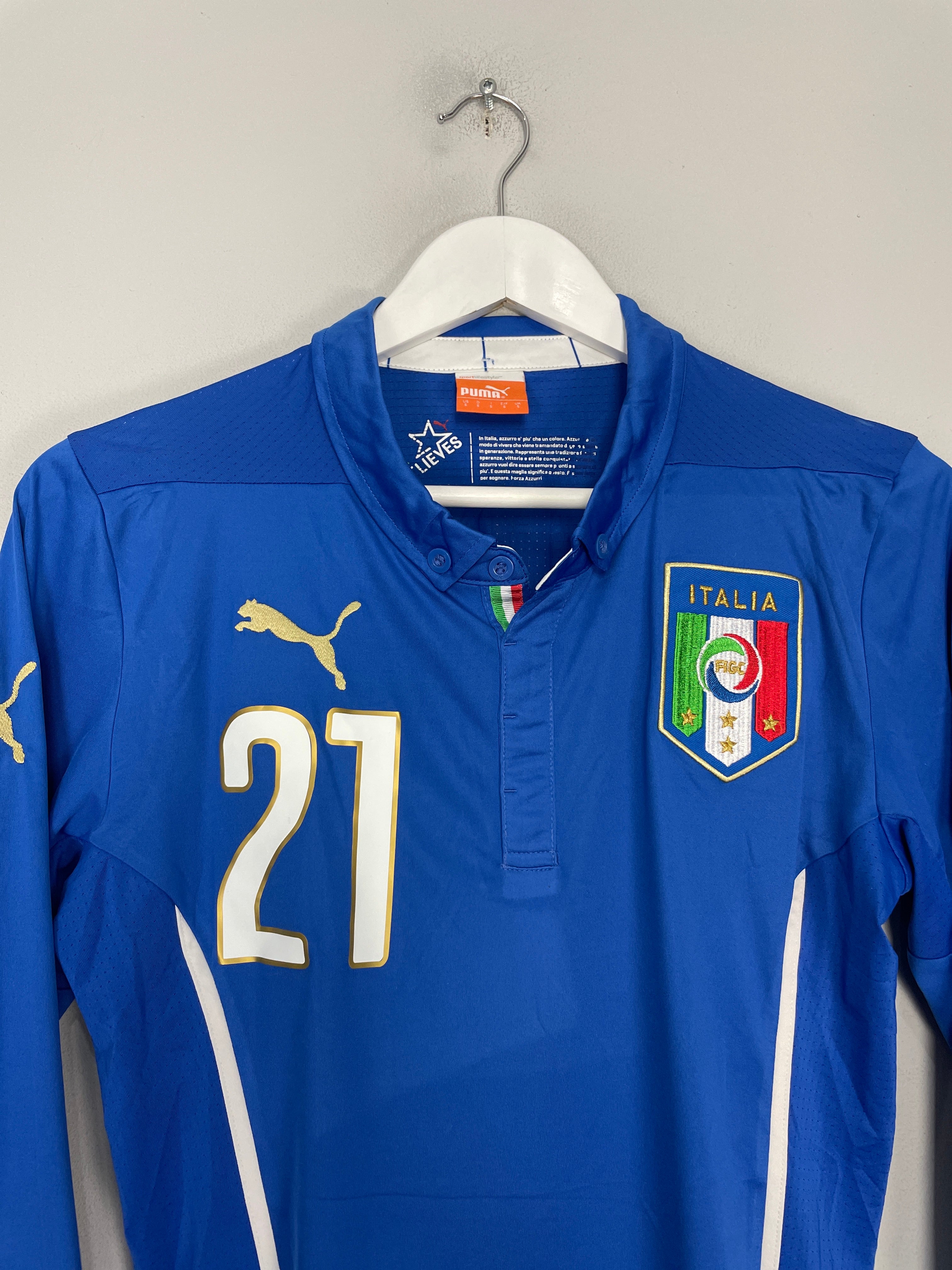 Shop 2014/15 ITALY PIRLO #21 L/S HOME SHIRT (S) PUMA, classic football shirts, vintage football shirts & retro soccer jerseys at Cult Kits