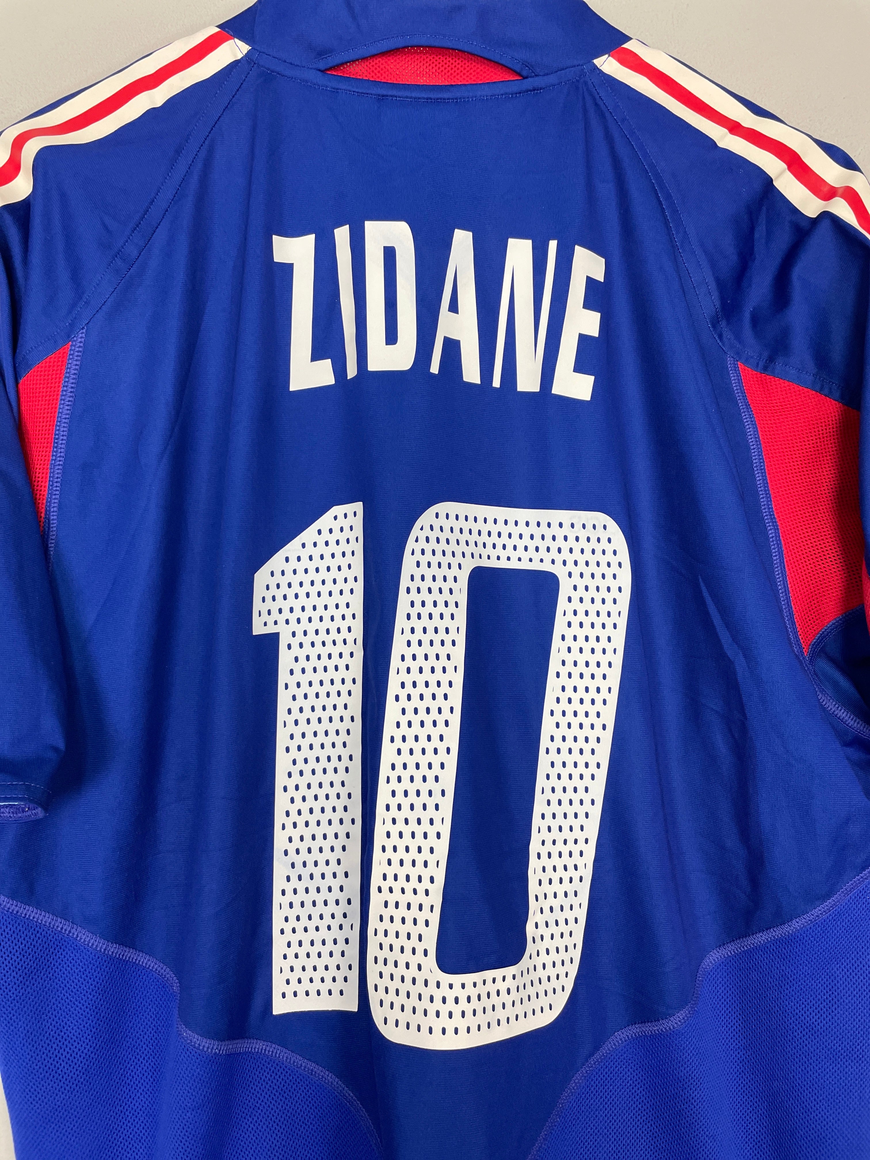Shop 2004/06 FRANCE ZIDANE #10 HOME SHIRT (L) ADIDAS, classic football shirts, vintage football shirts & retro soccer jerseys at Cult Kits