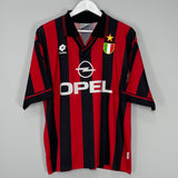Shop 1996/97 AC MILAN BAGGIO #18 HOME SHIRT (L) LOTTO, classic football shirts, vintage football shirts & retro soccer jerseys at Cult Kits